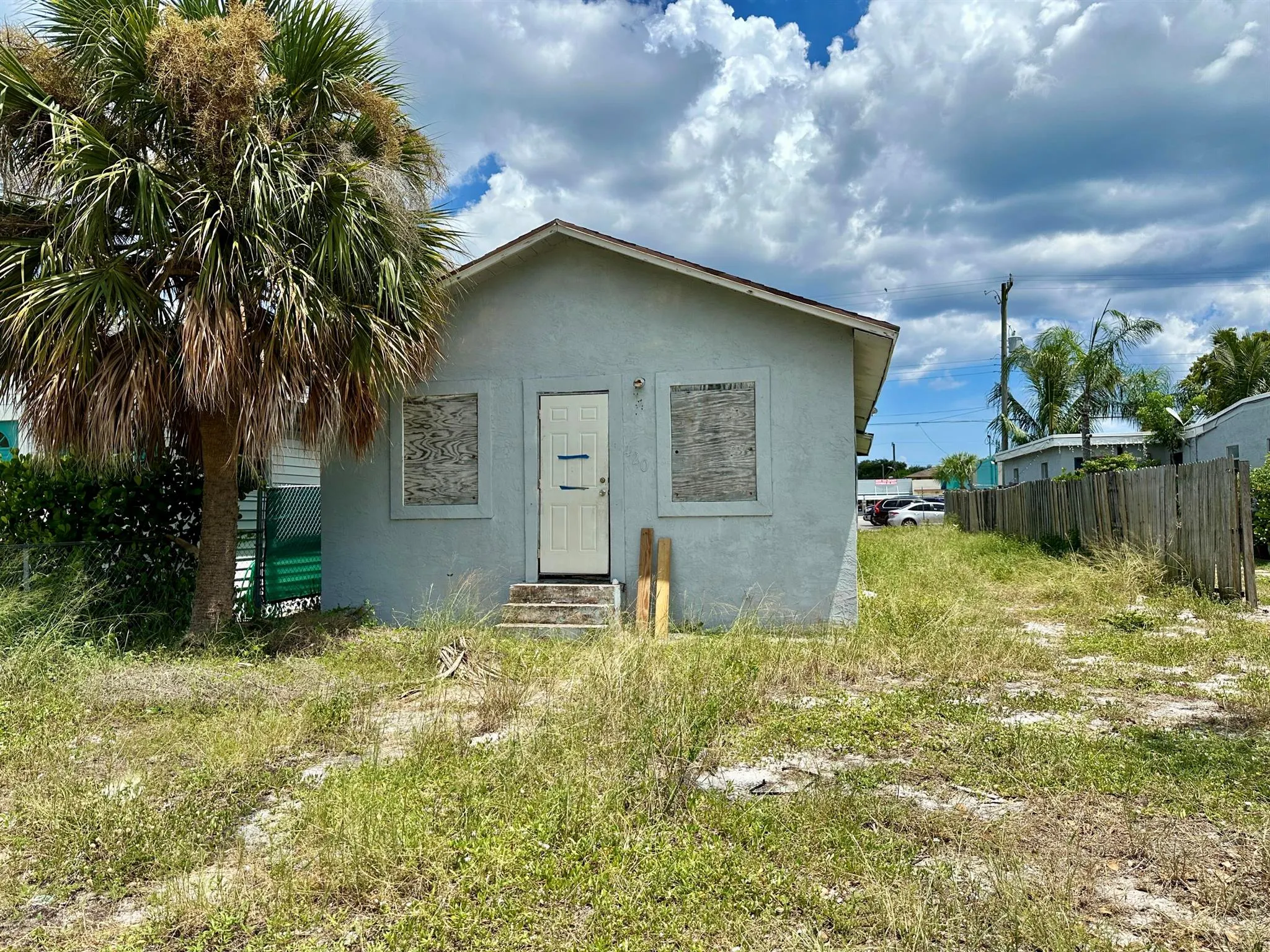 420 N H Street