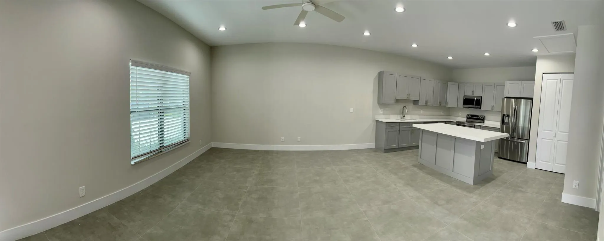2573 Gulfstream Road
