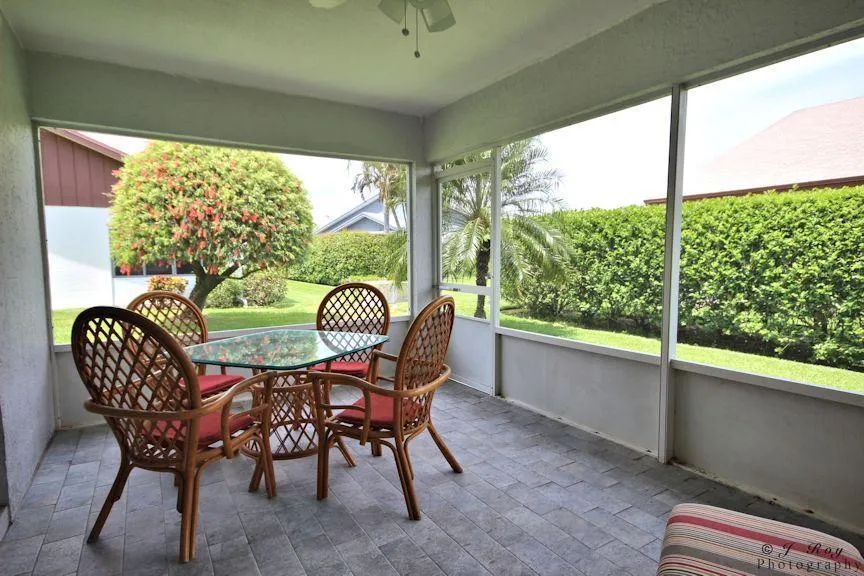 125 Moccasin Trail S