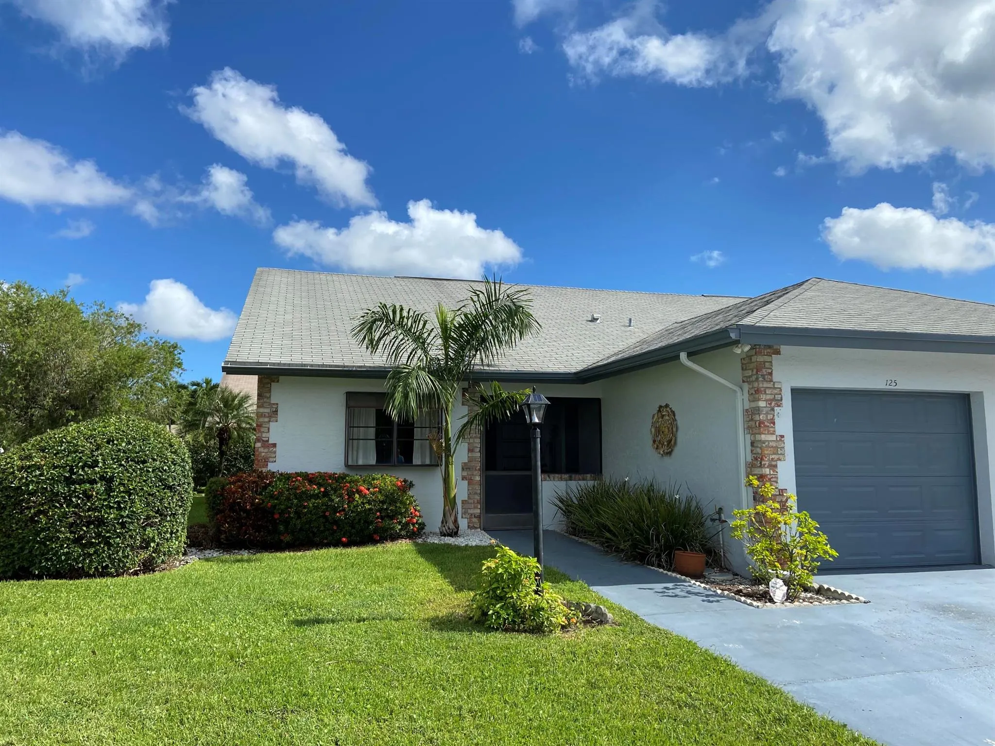 125 Moccasin Trail S