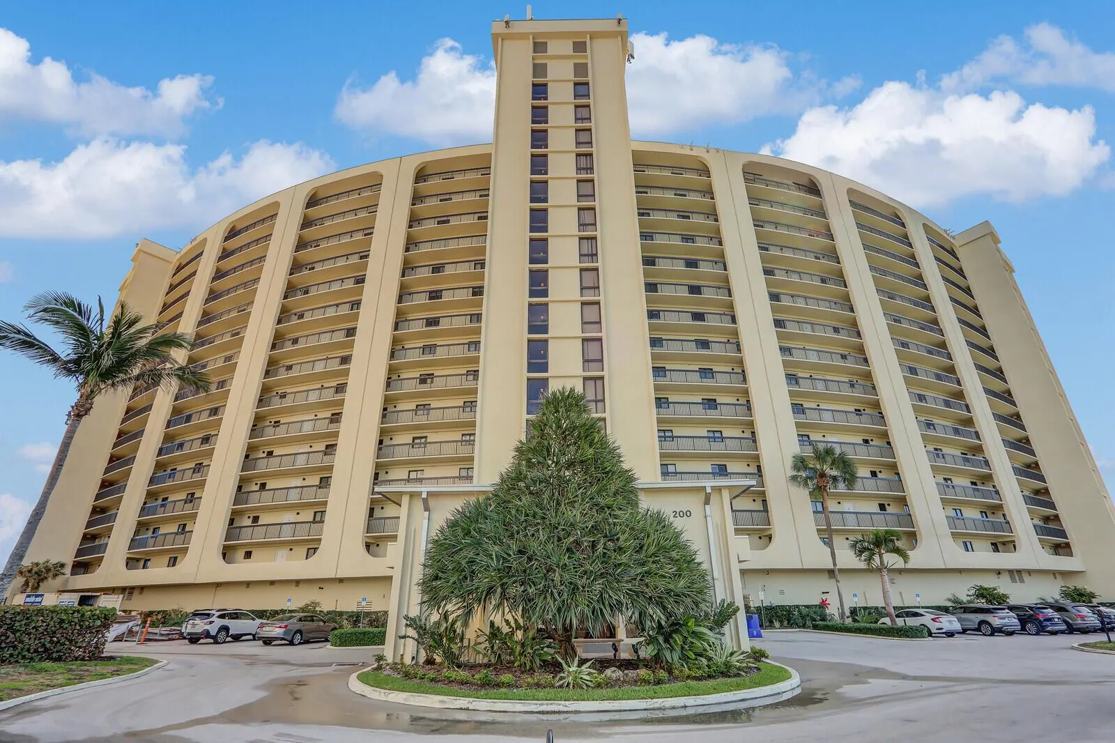 200 Ocean Trail Way, #T1