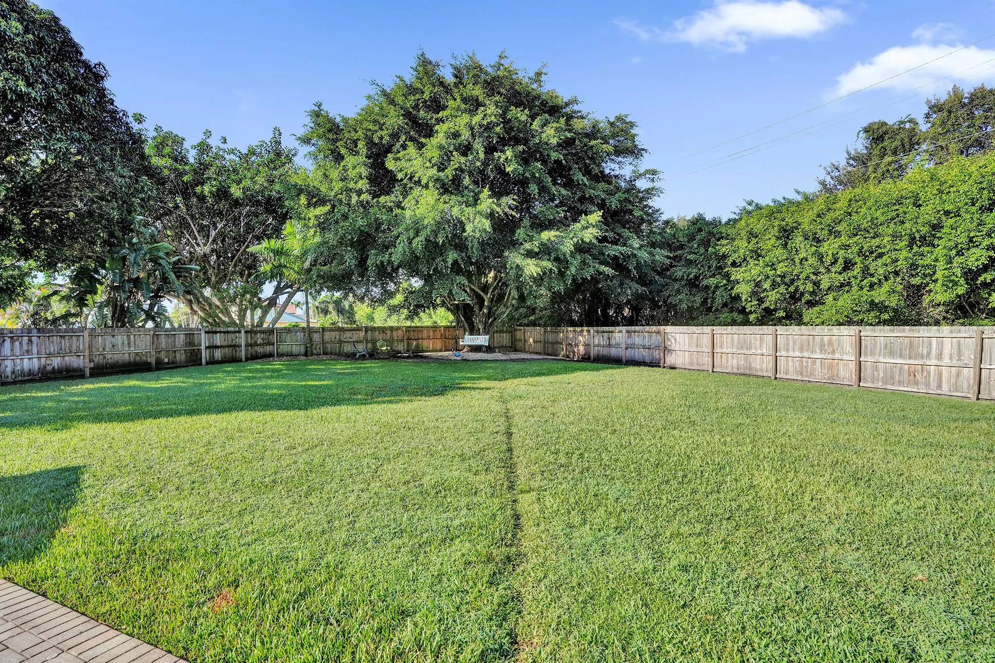 6907 Beacon Hollow Turn
