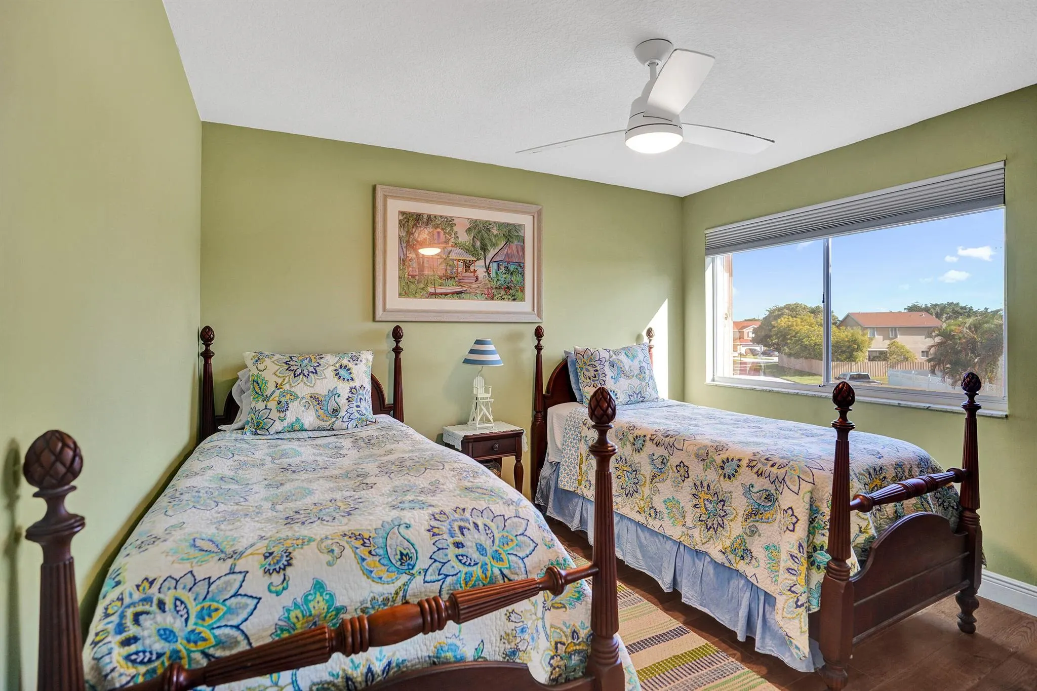 6907 Beacon Hollow Turn