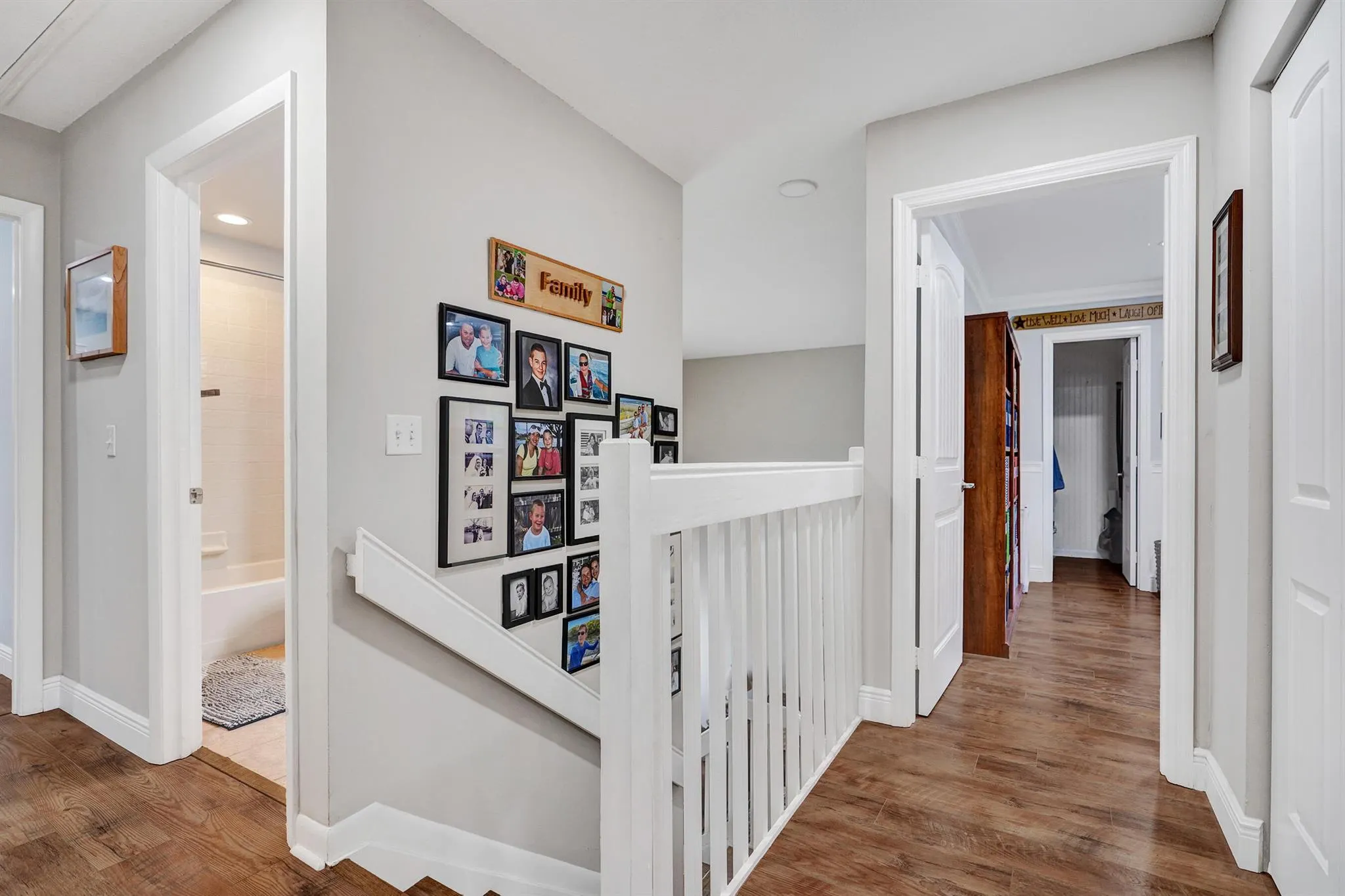 6907 Beacon Hollow Turn