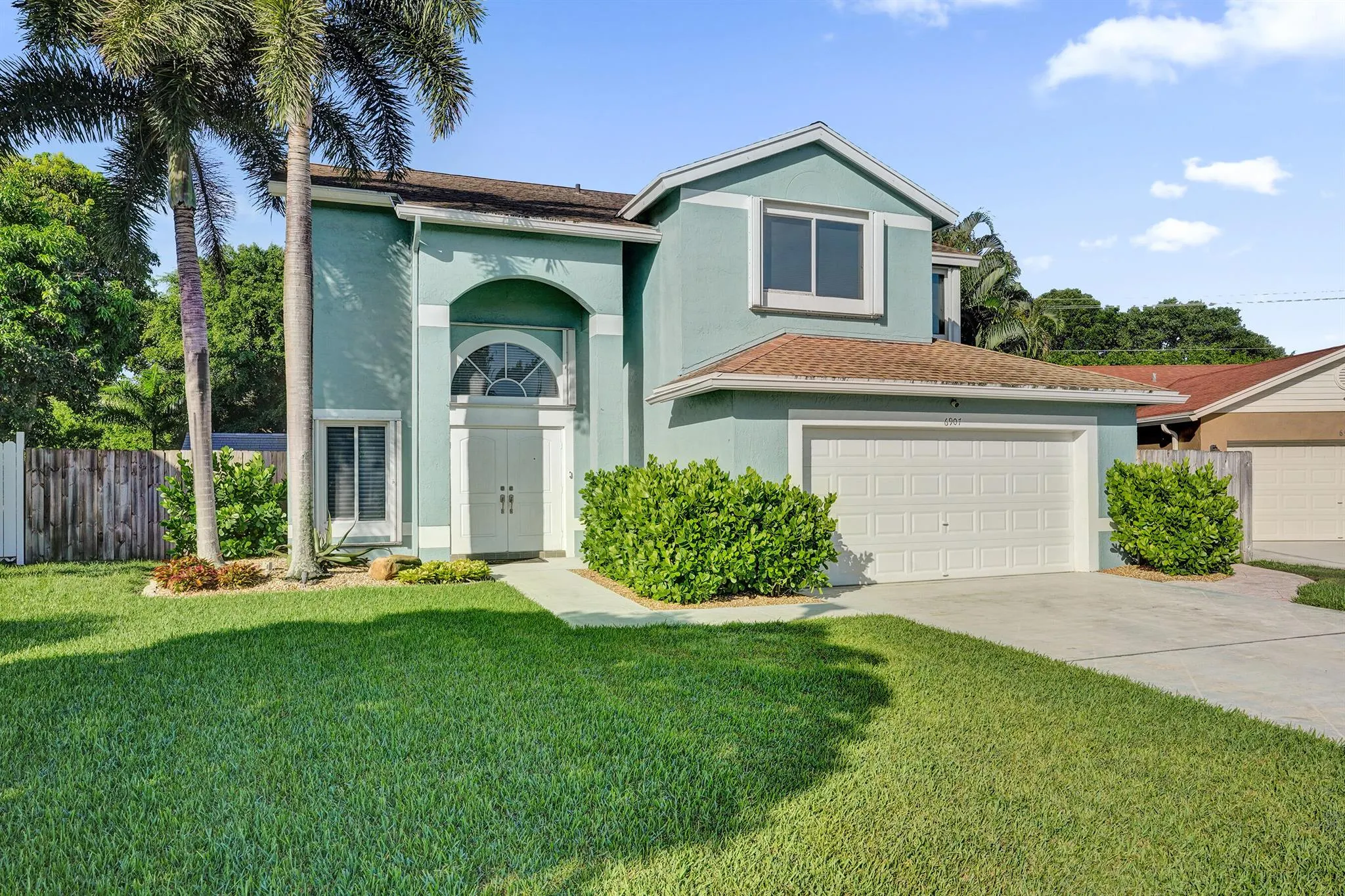 6907 Beacon Hollow Turn