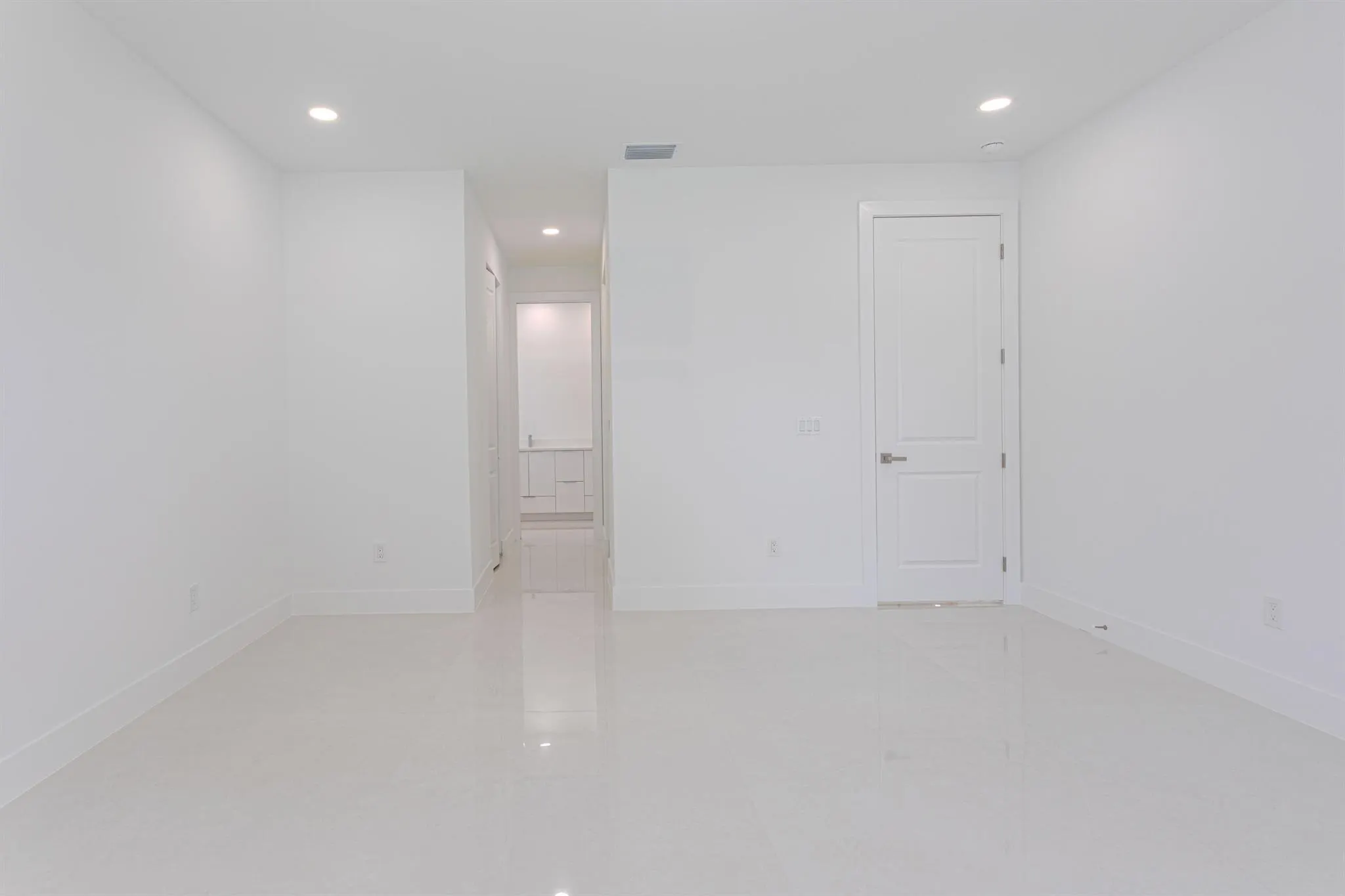 6794 3rd Street