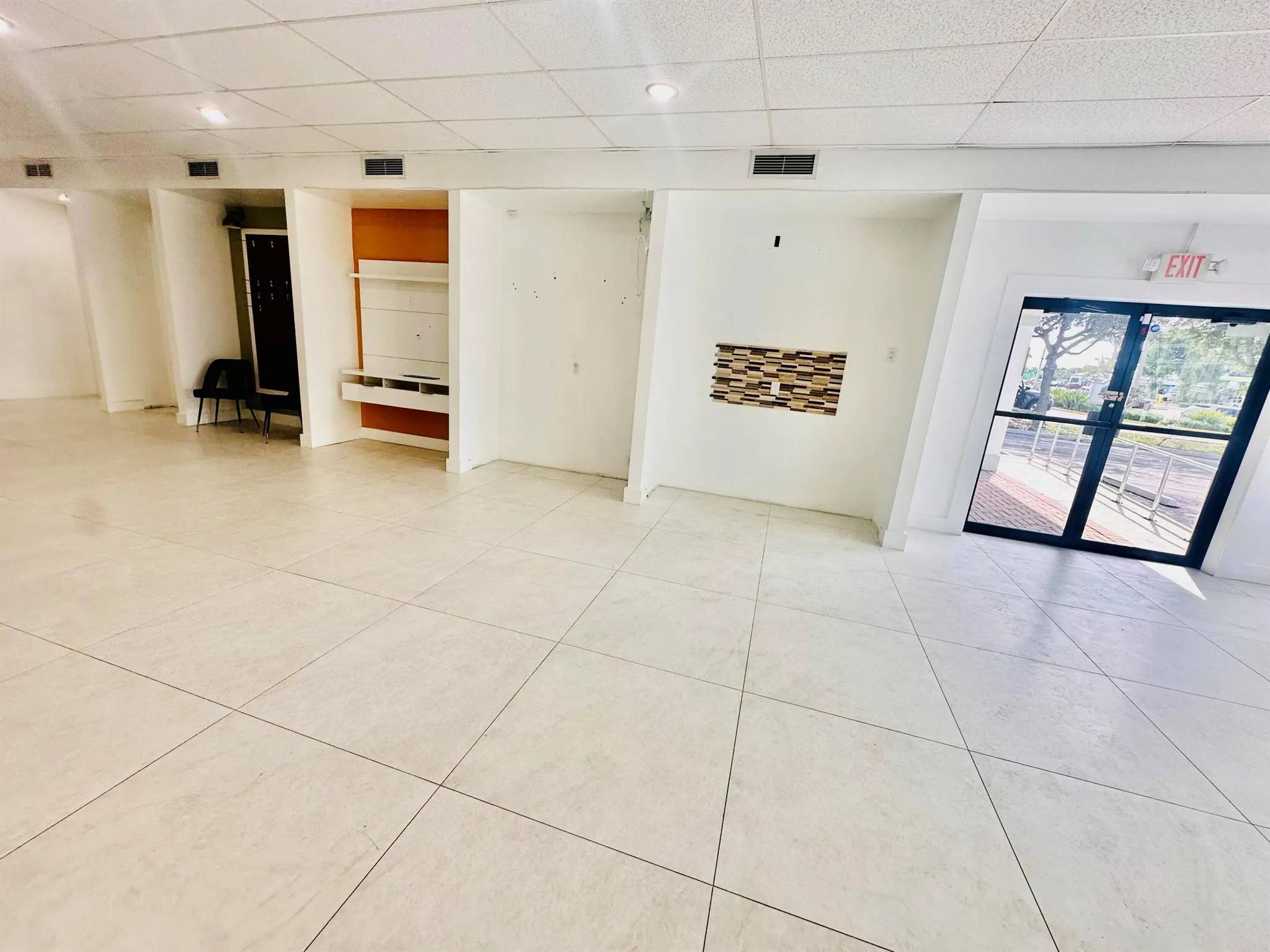 717 Northlake Blvd Boulevard, #B