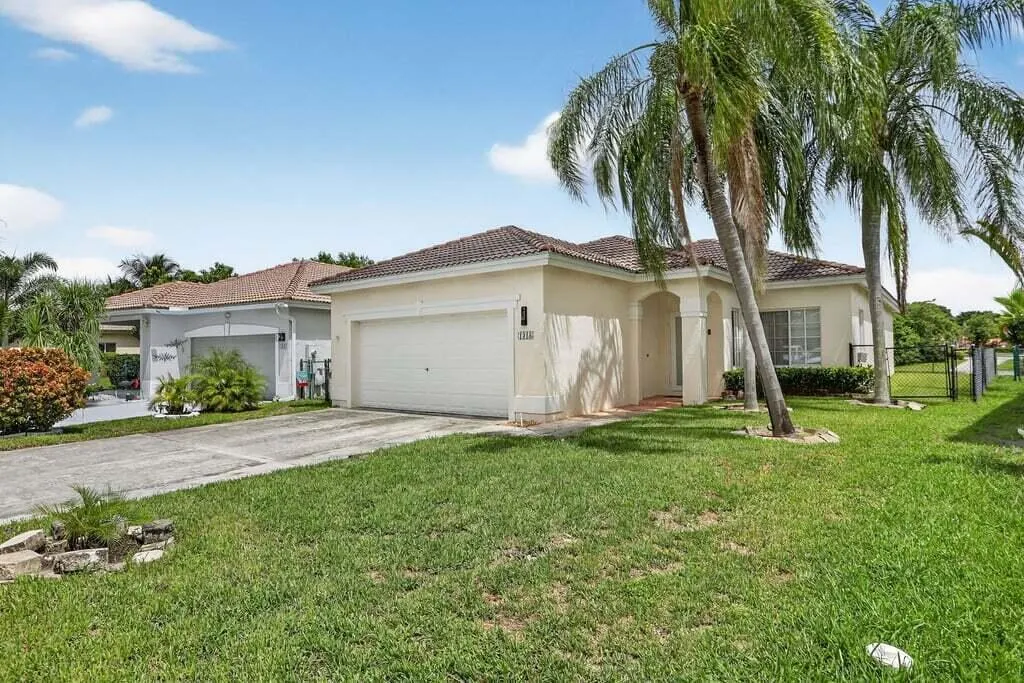 1318 SW 44th Terrace Terrace