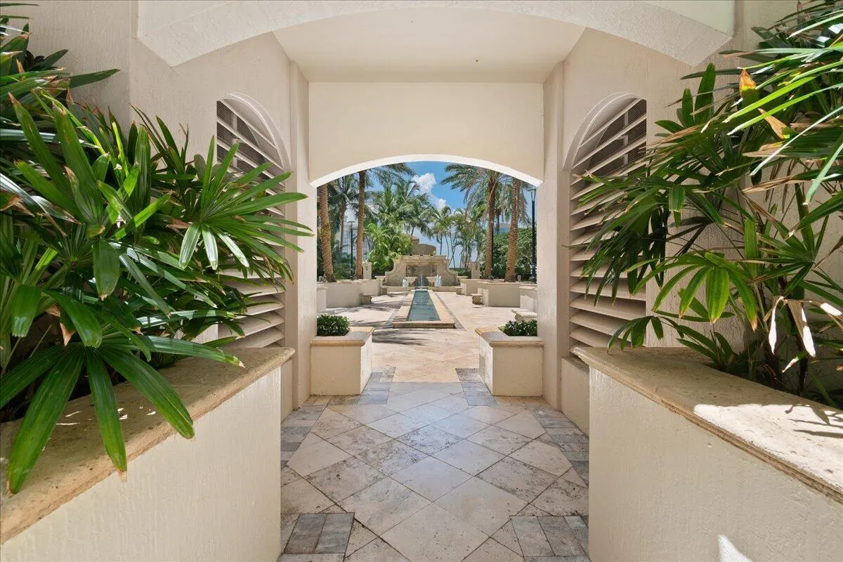 801 S Olive Avenue, #118