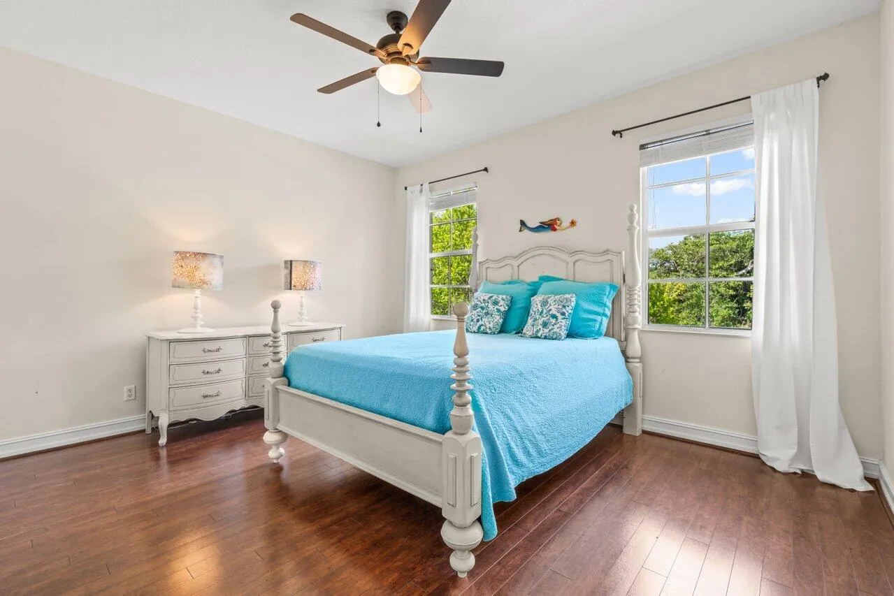 8068 Woodslanding Trail