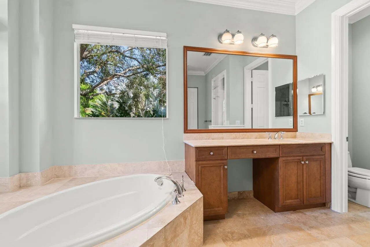 8068 Woodslanding Trail