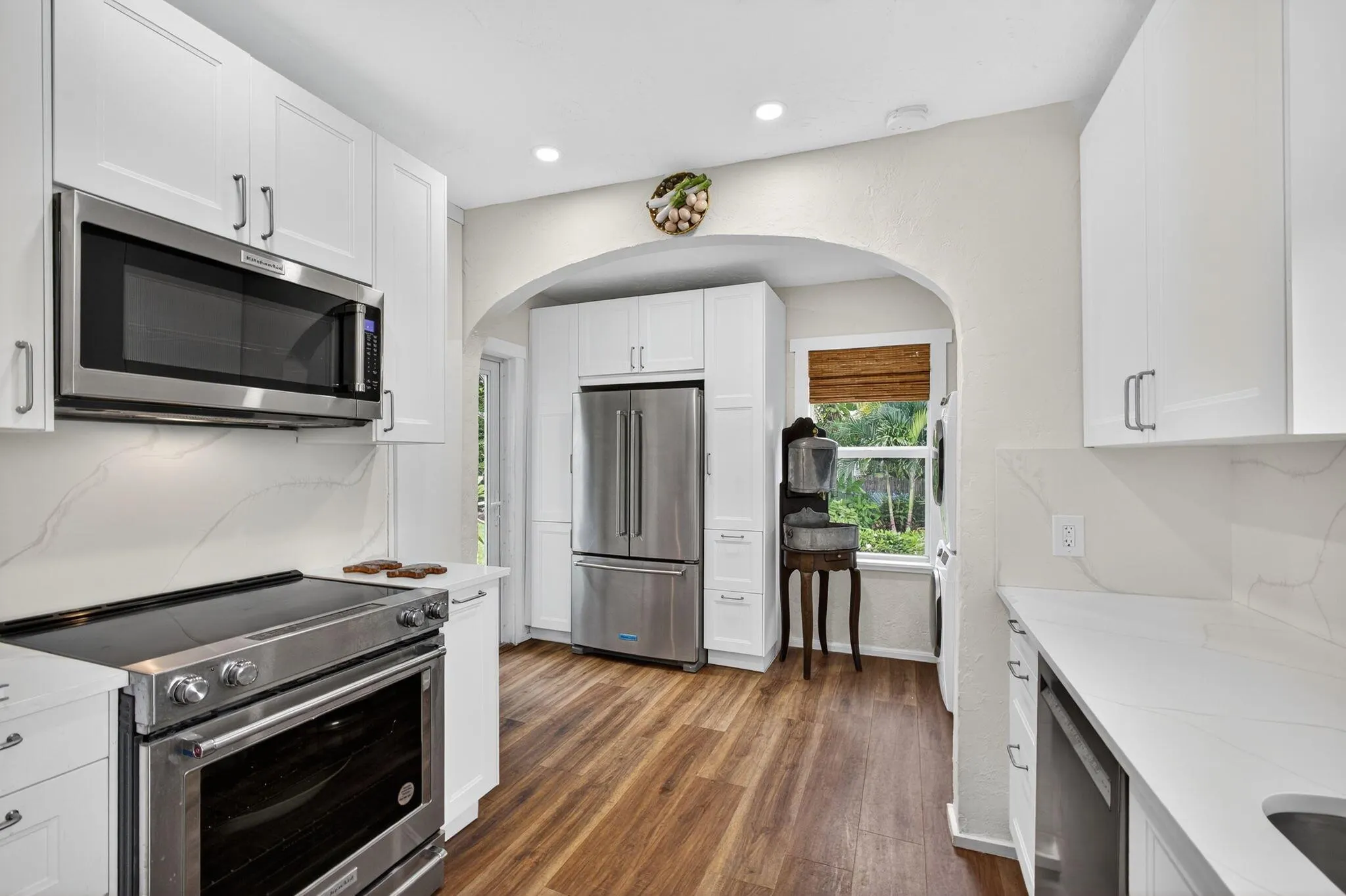 825 34th Street