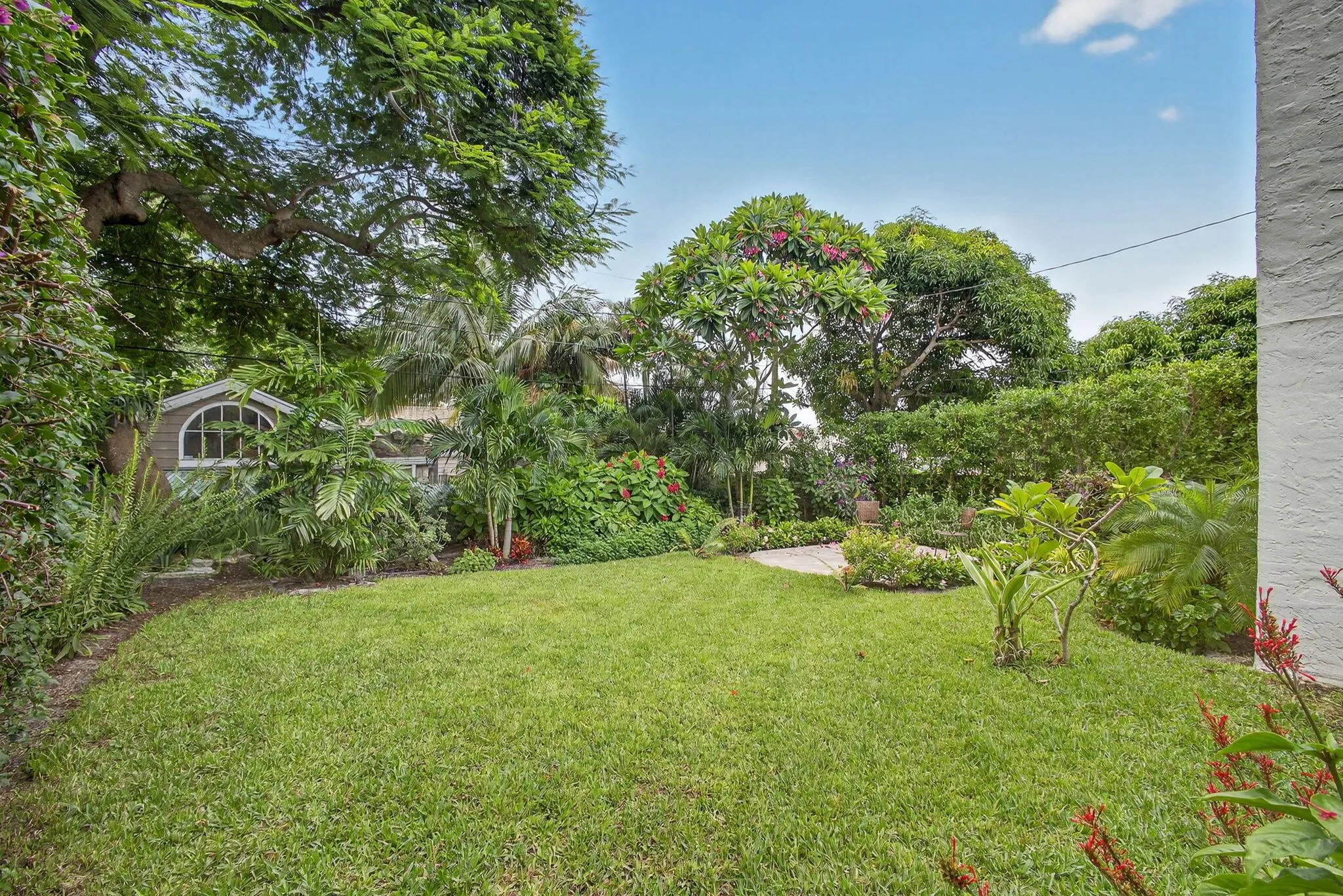 825 34th Street
