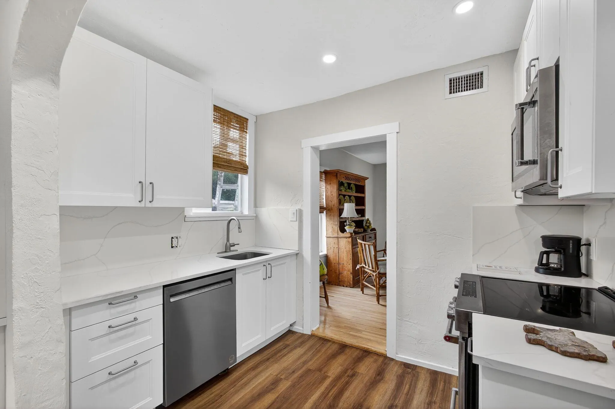 825 34th Street