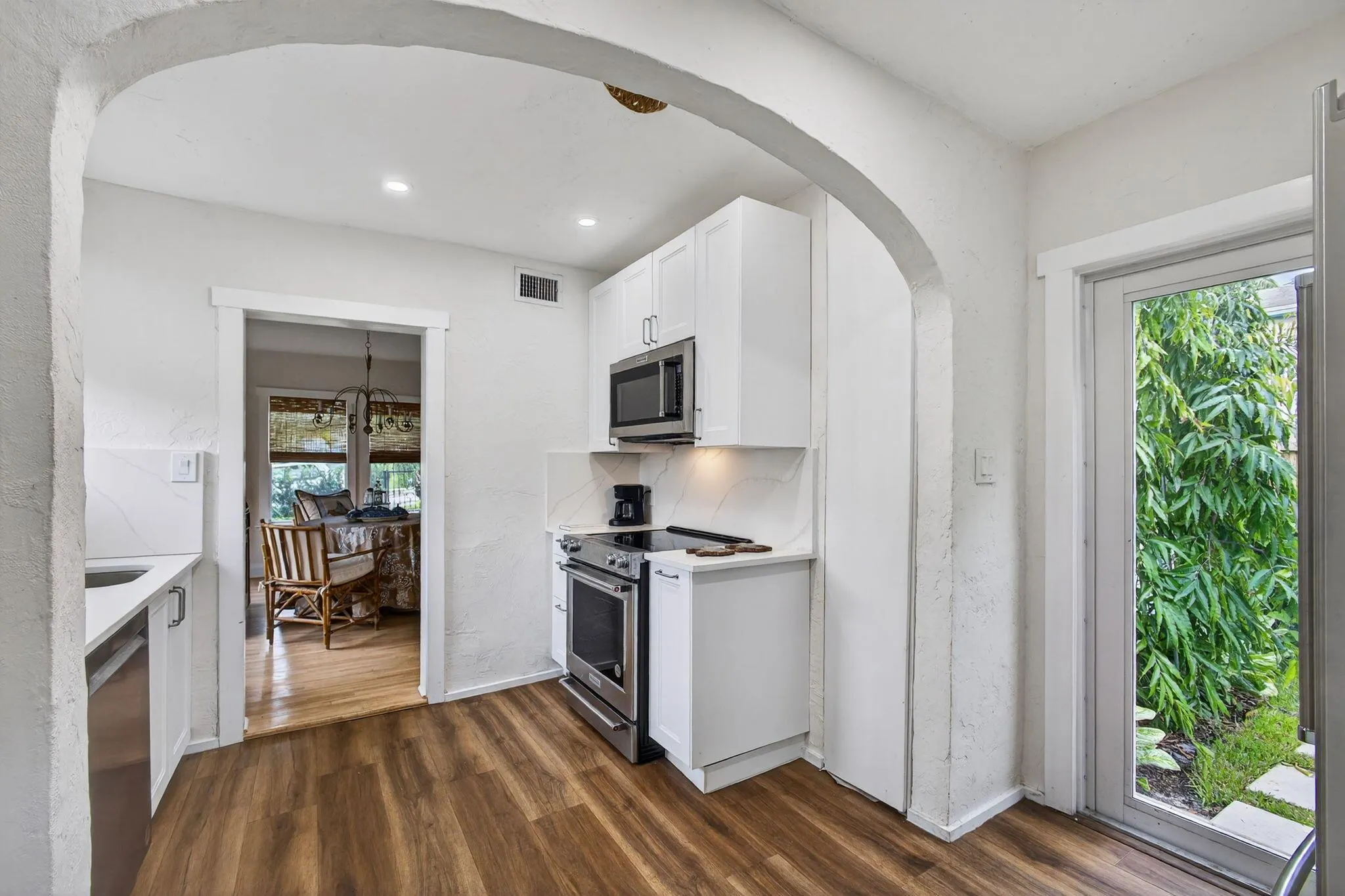 825 34th Street