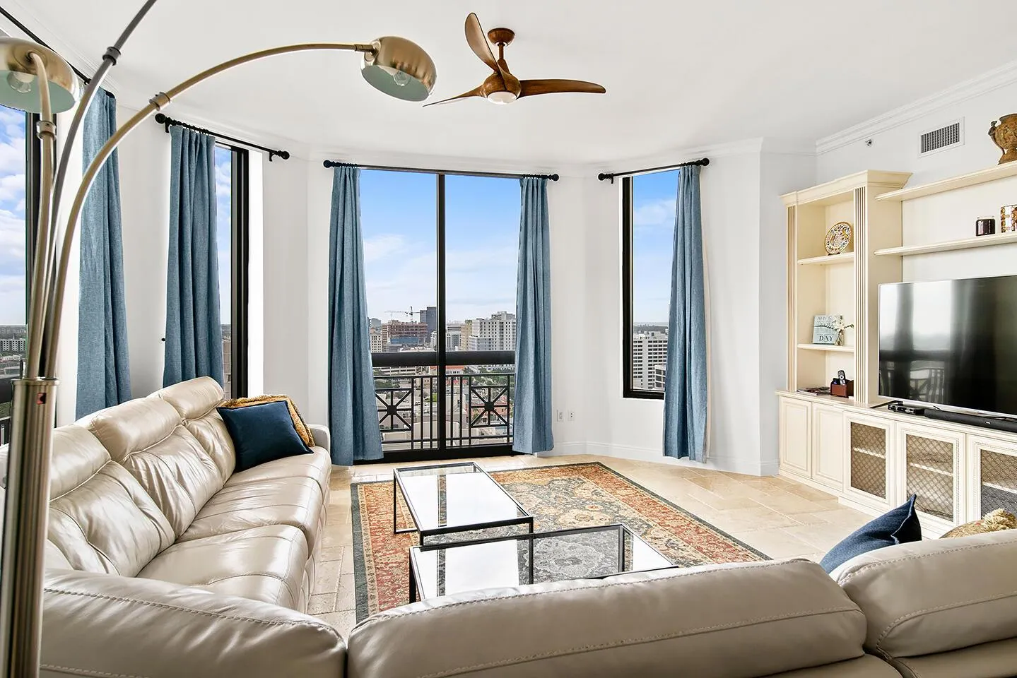701 S Olive Avenue, #1424