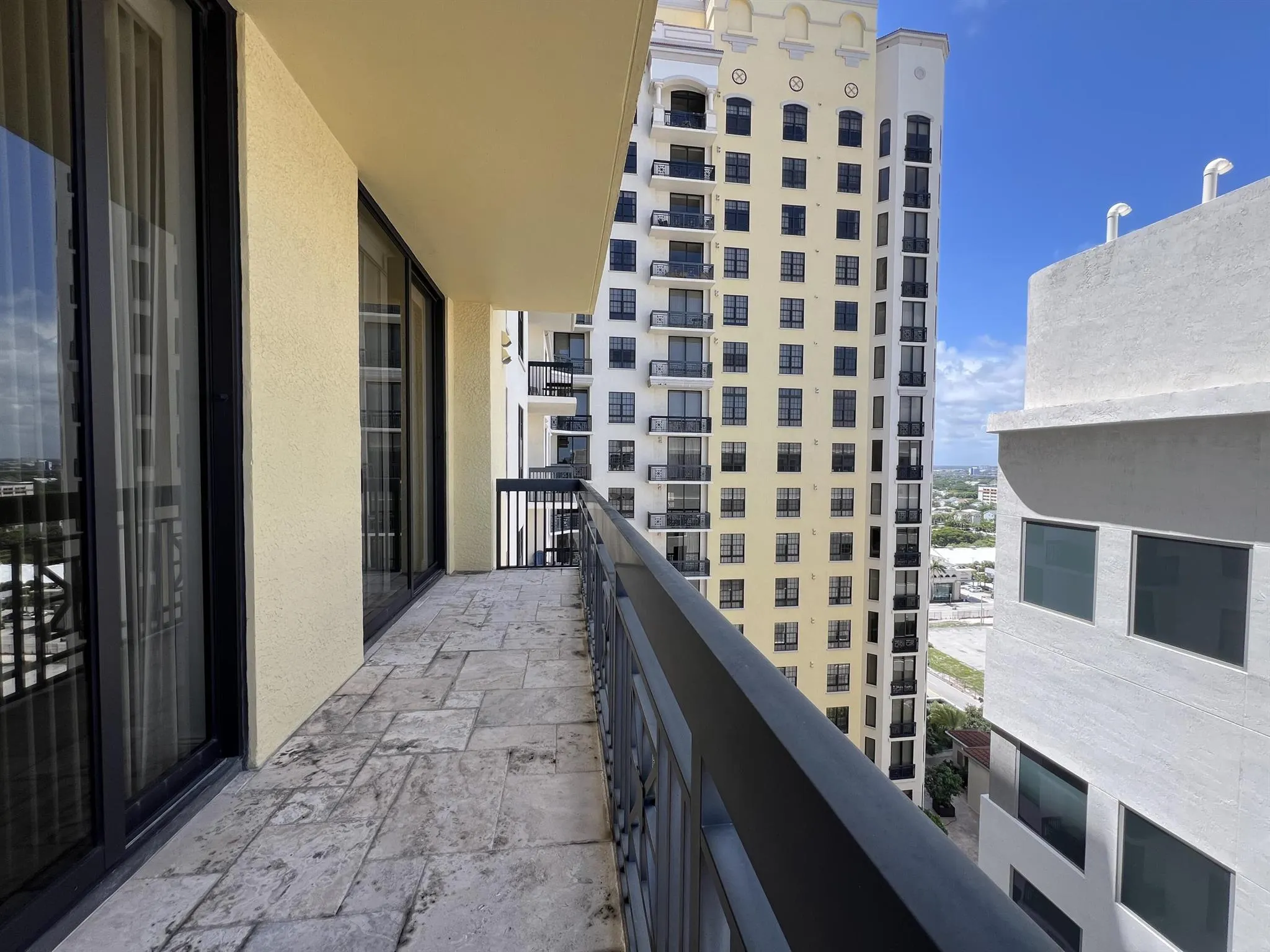 701 S Olive Avenue, #1424