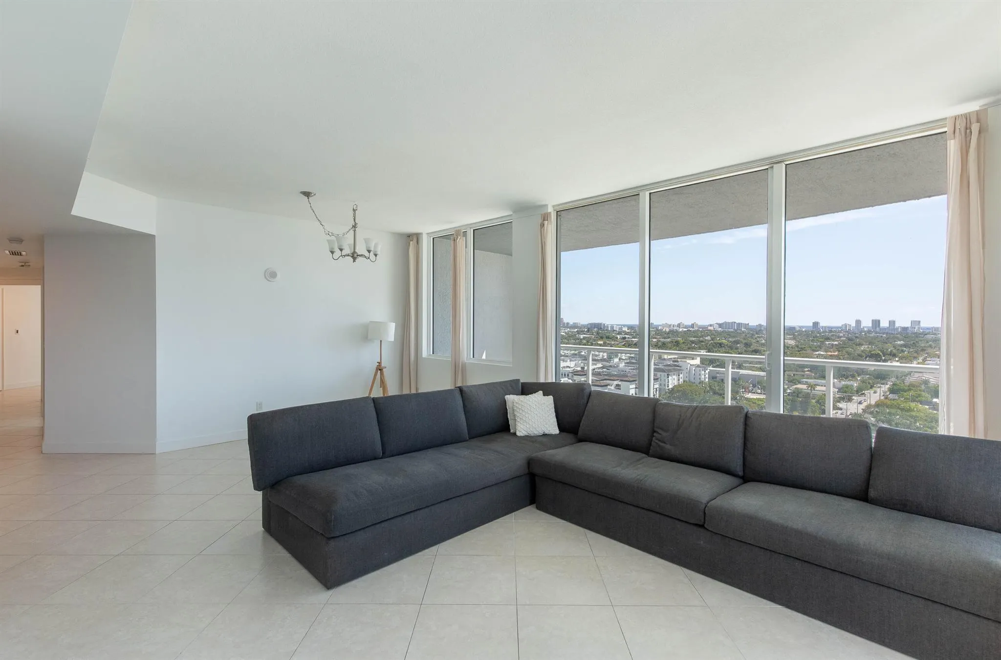 315 NE 3rd Avenue, #1706
