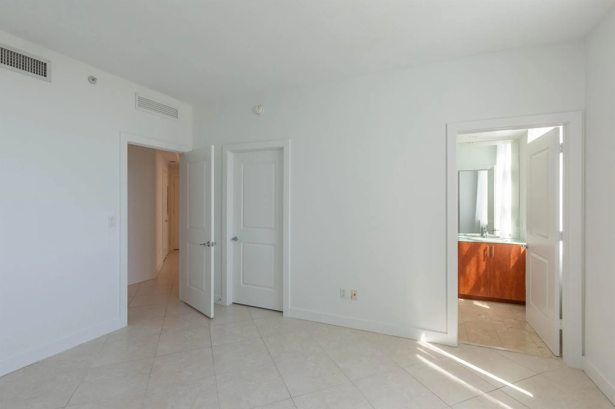 315 NE 3rd Avenue, #1706