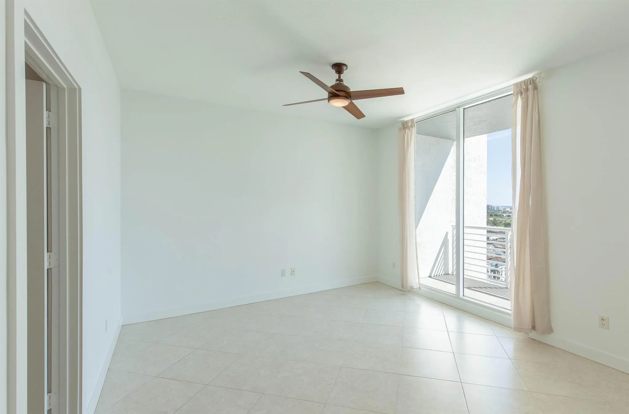 315 NE 3rd Avenue, #1706
