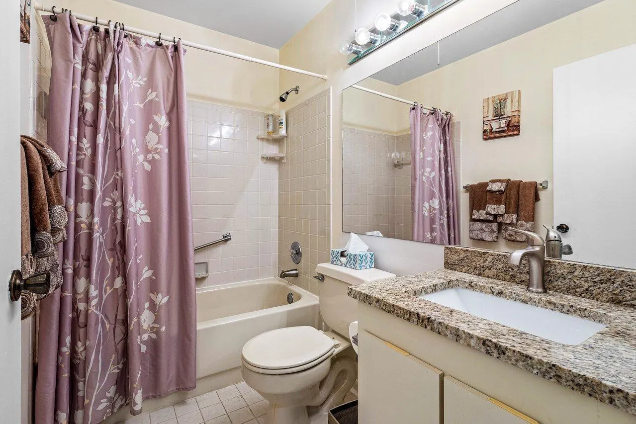 4689 Lucerne Lakes Boulevard W, #203