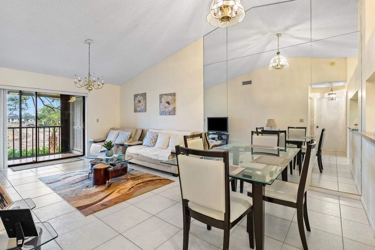 4689 Lucerne Lakes Boulevard W, #203