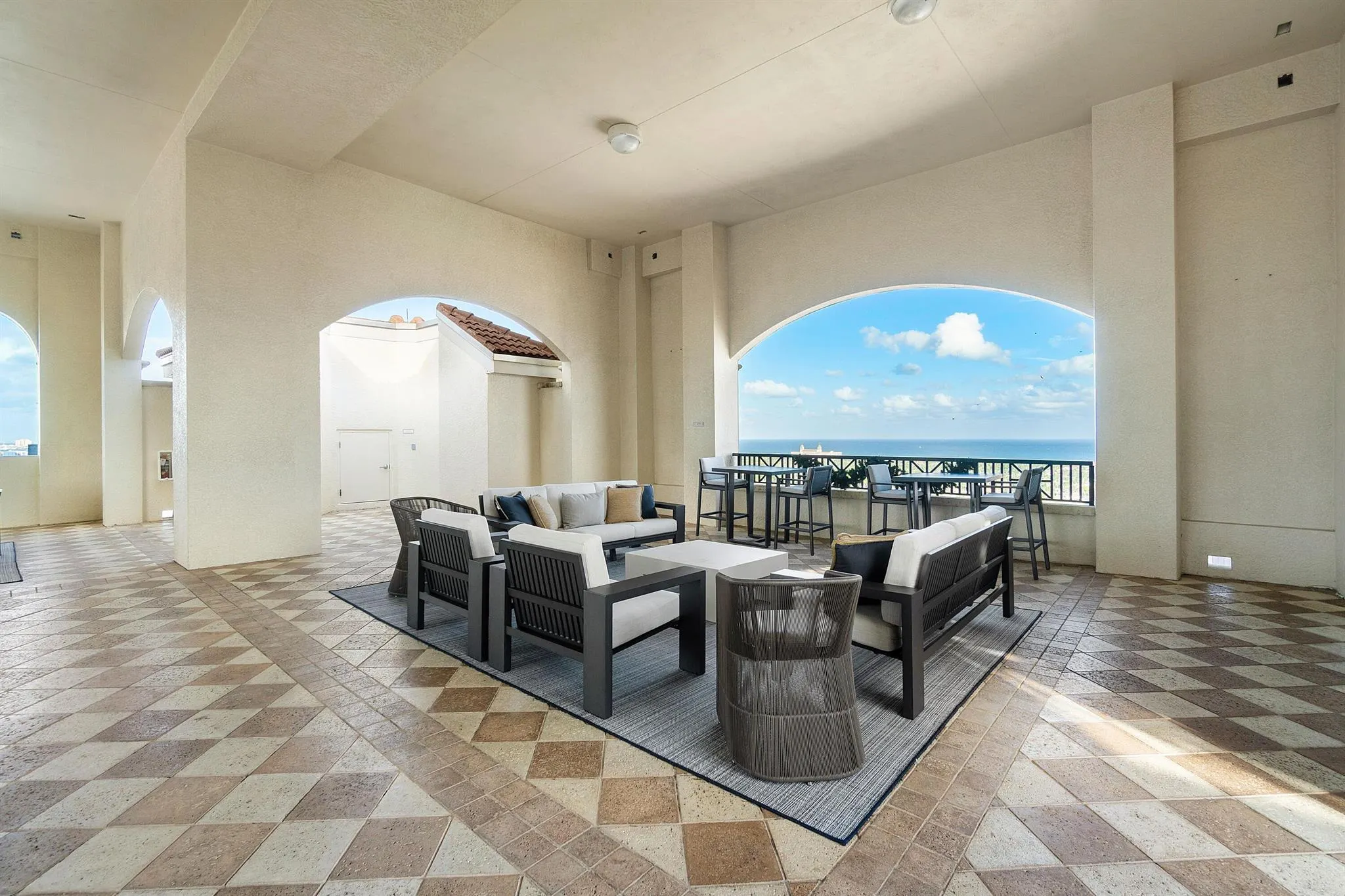 701 S Olive Avenue, #211