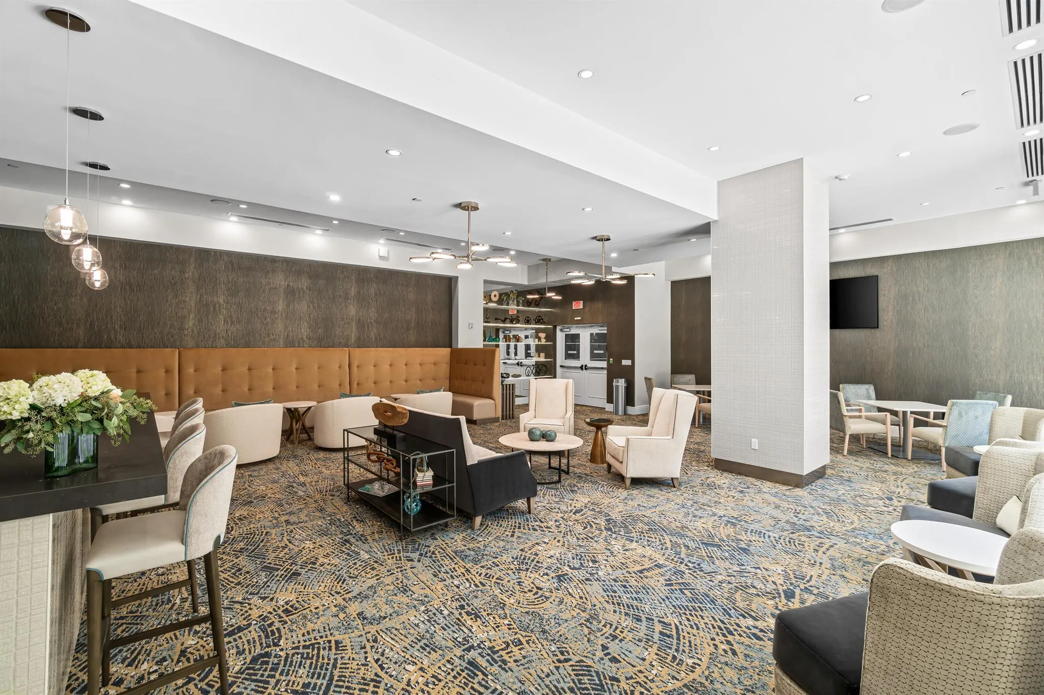 701 S Olive Avenue, #211