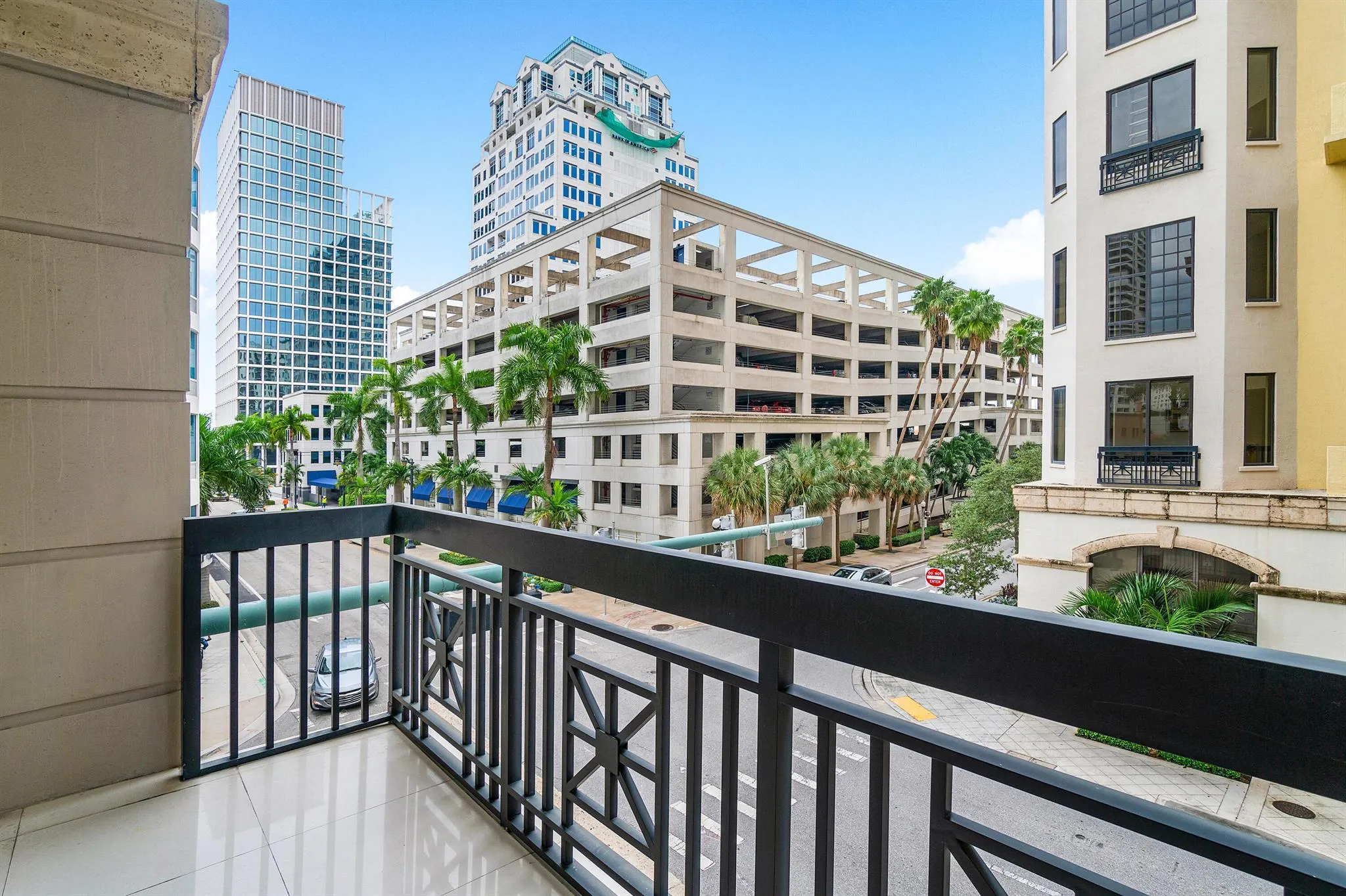 701 S Olive Avenue, #211