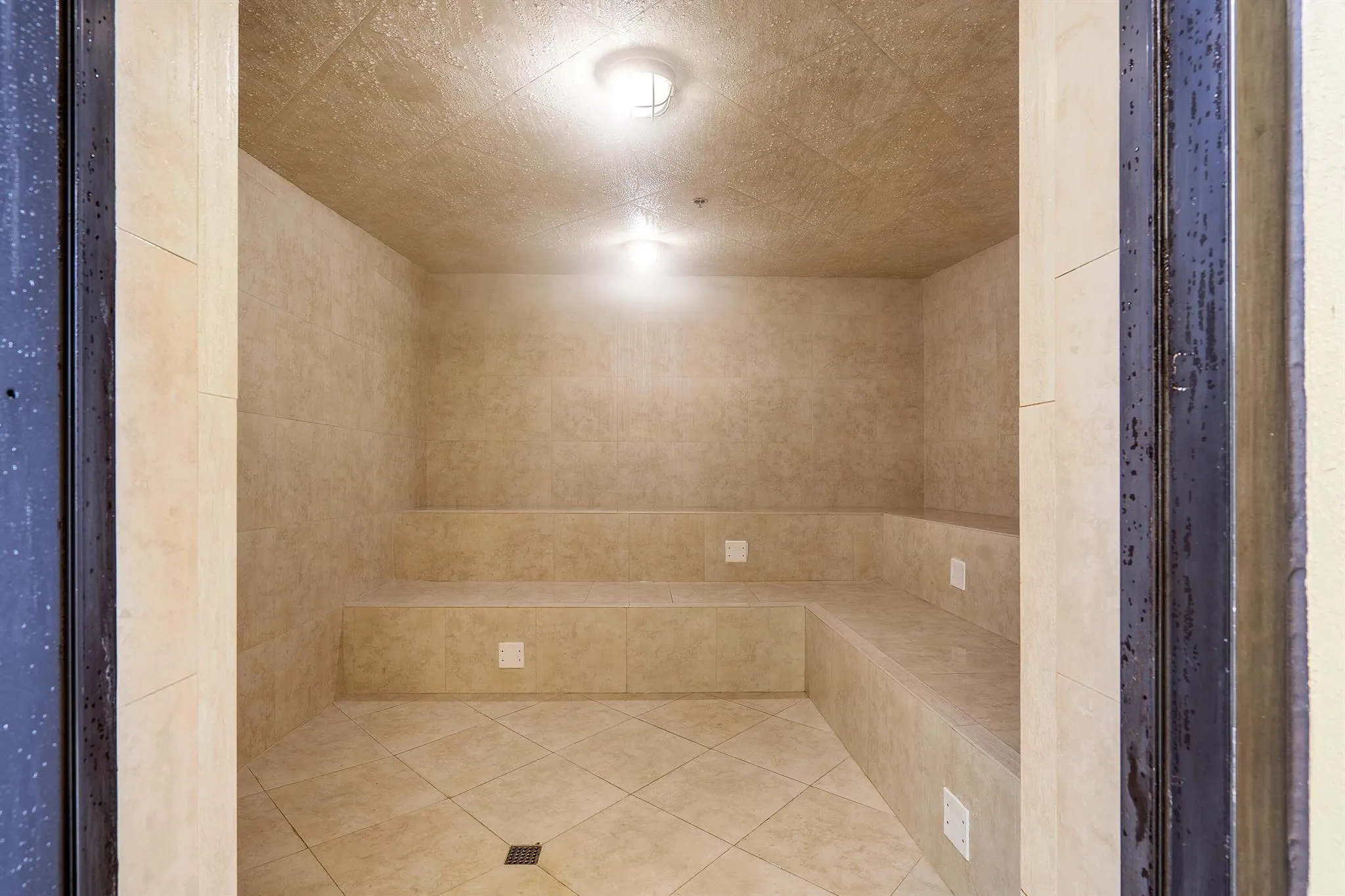 701 S Olive Avenue, #211