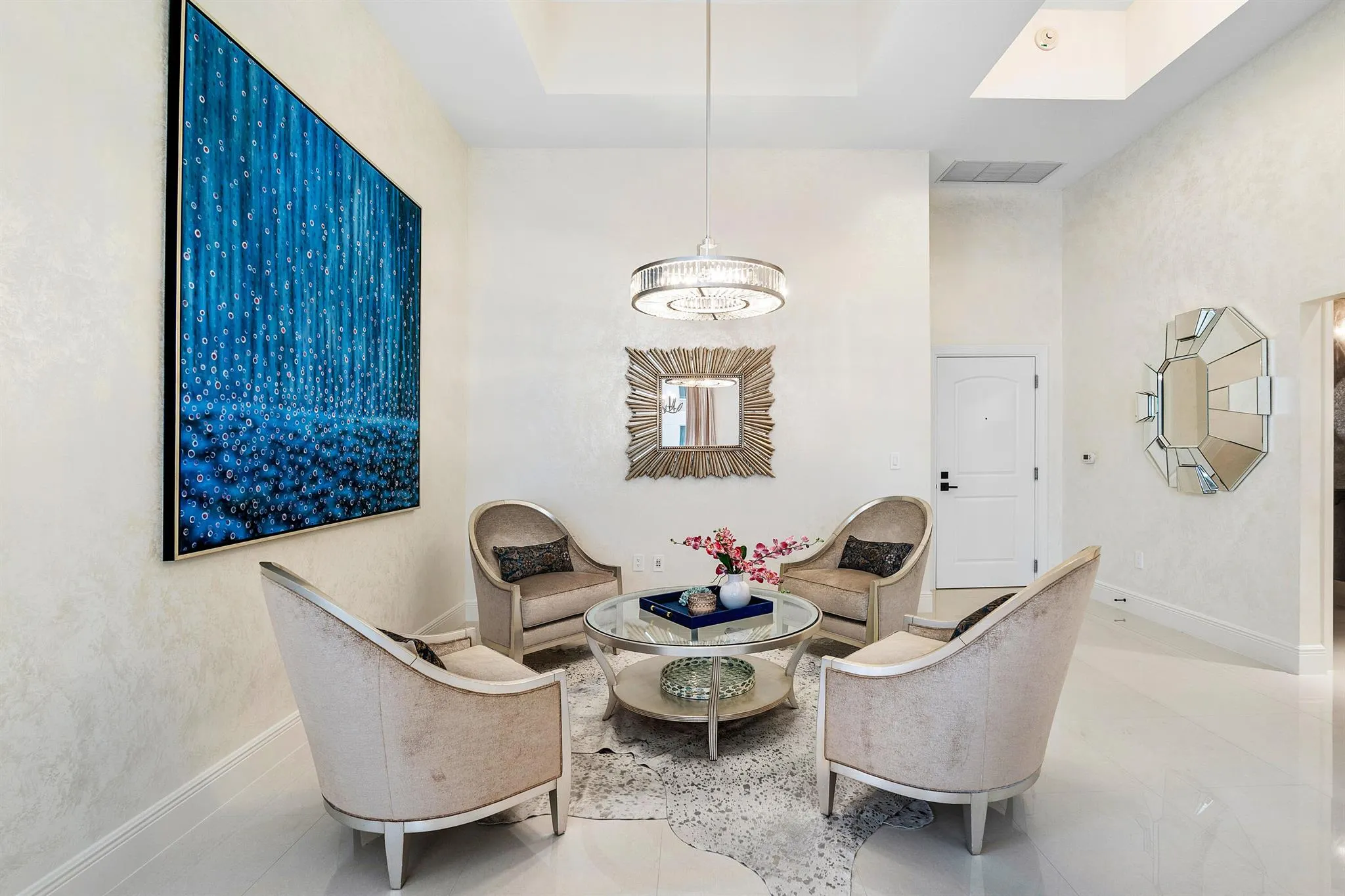 701 S Olive Avenue, #211