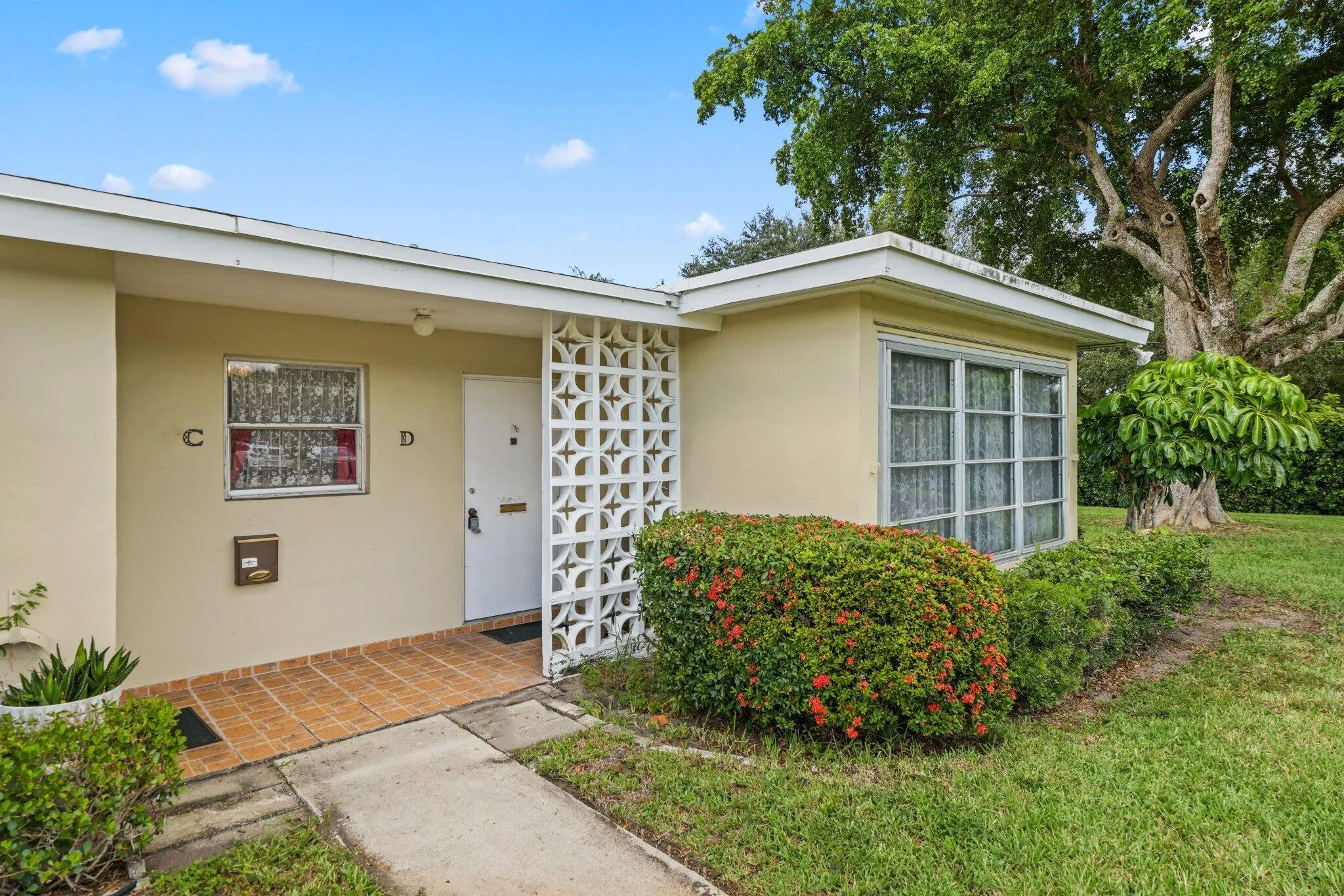 195 High Point Terrace E, #D