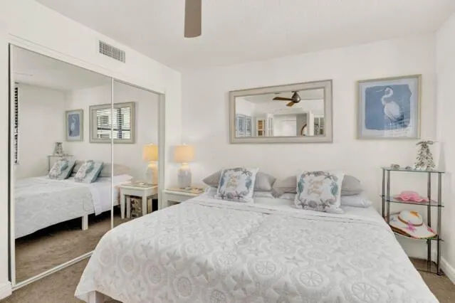 9550 S Ocean Drive, #1208