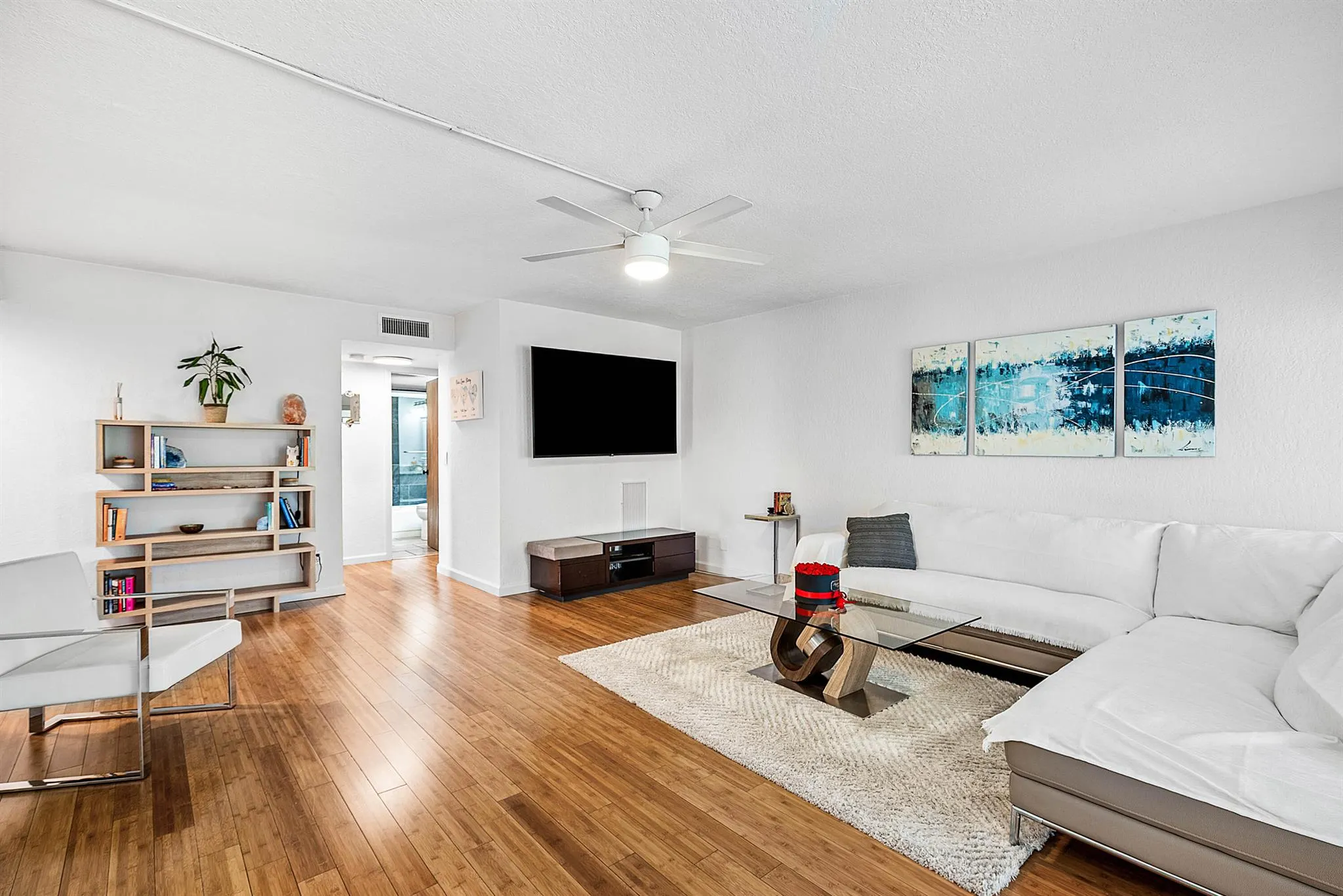 5651 Camino Del Sol, #102