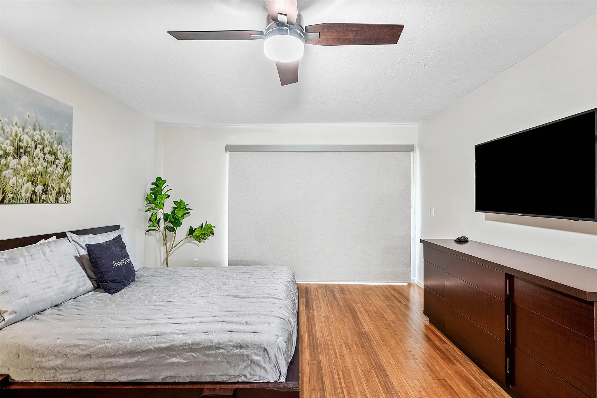 5651 Camino Del Sol, #102