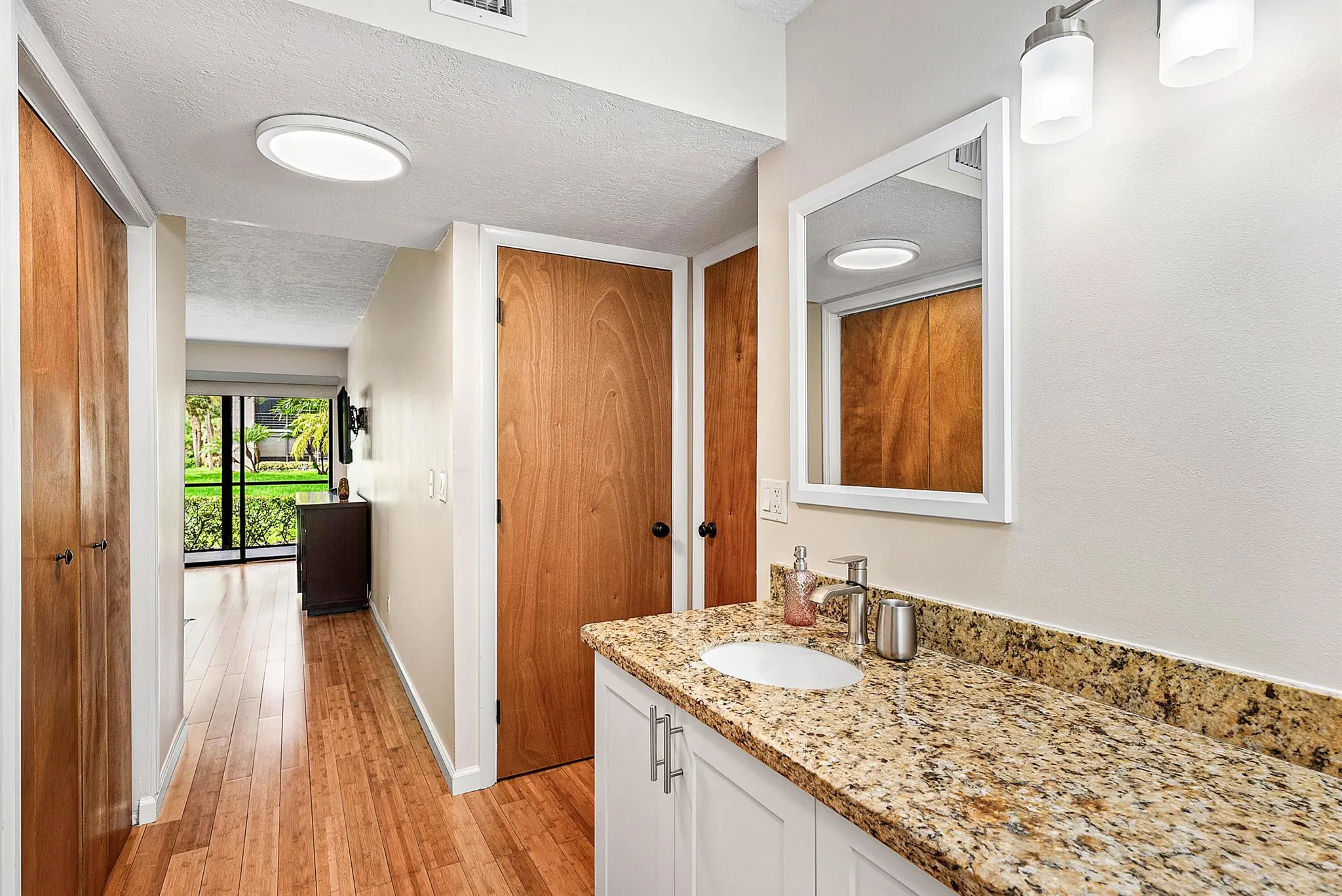5651 Camino Del Sol, #102