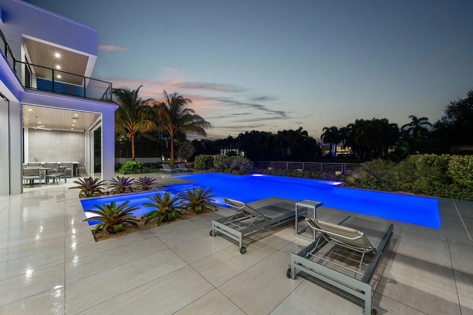 175 W Alexander Palm Road