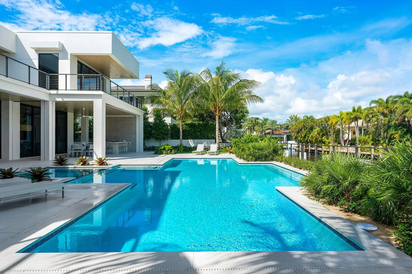 175 W Alexander Palm Road