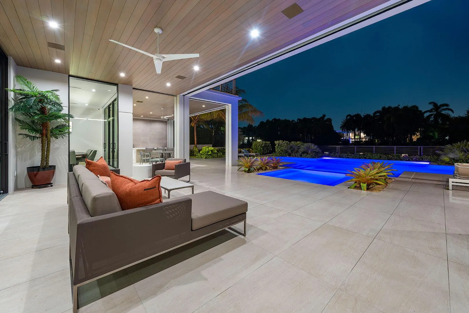 175 W Alexander Palm Road