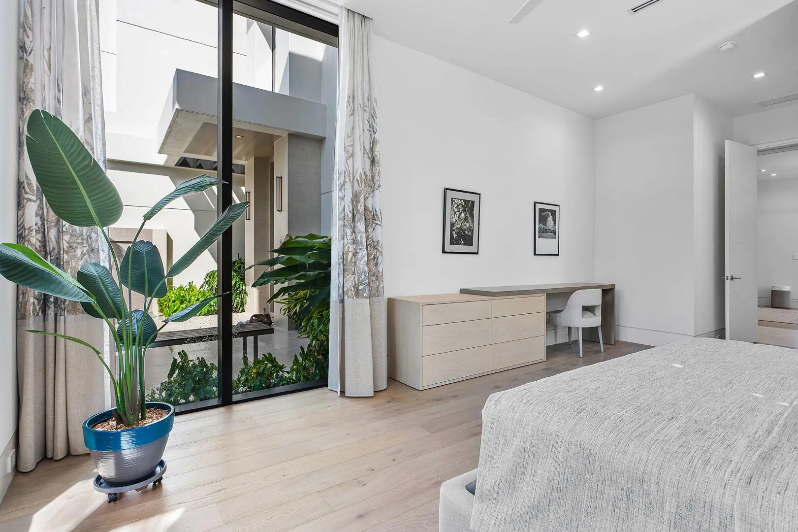 175 W Alexander Palm Road