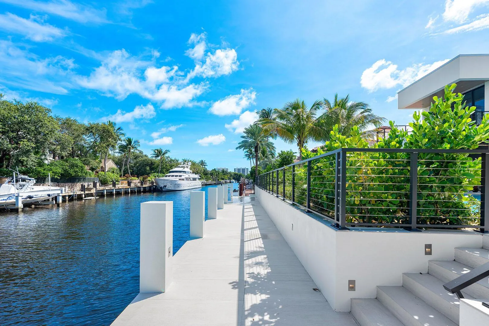 175 W Alexander Palm Road