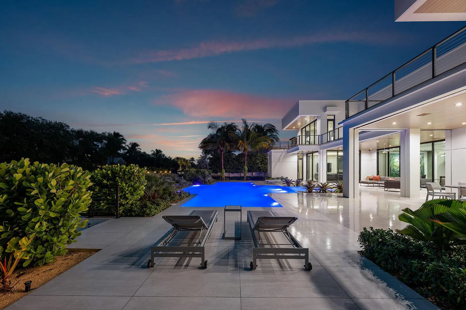 175 W Alexander Palm Road