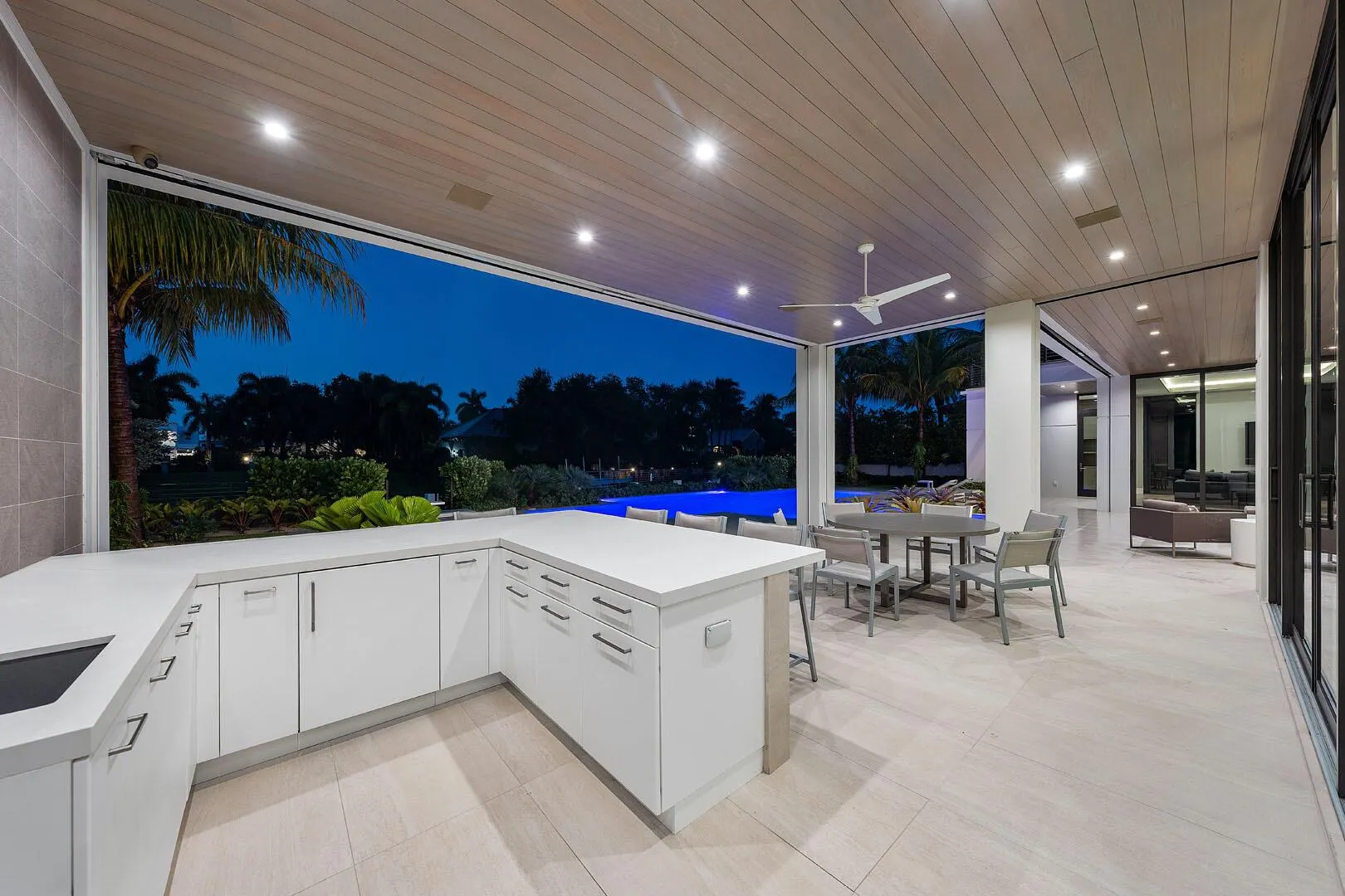 175 W Alexander Palm Road