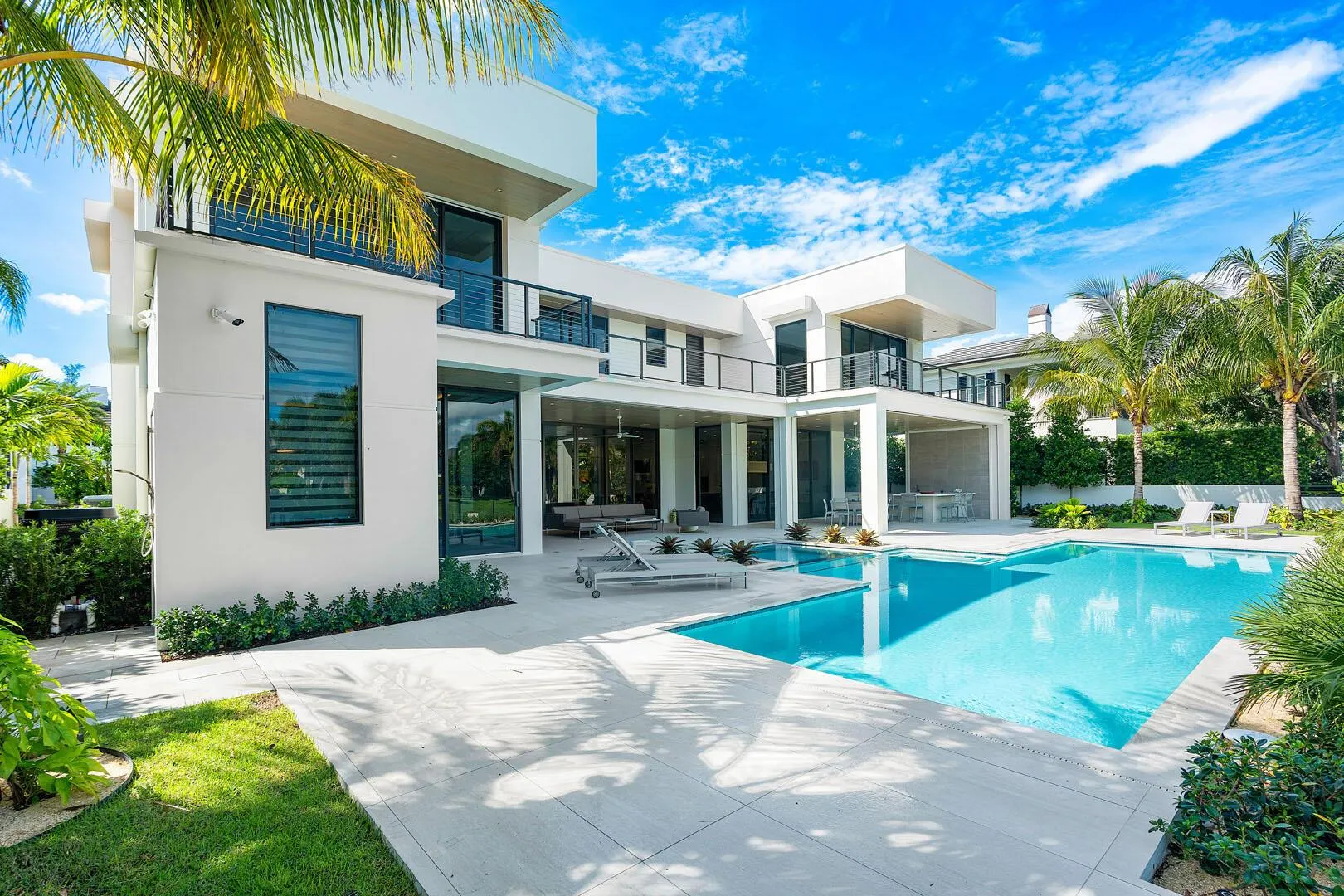 175 W Alexander Palm Road