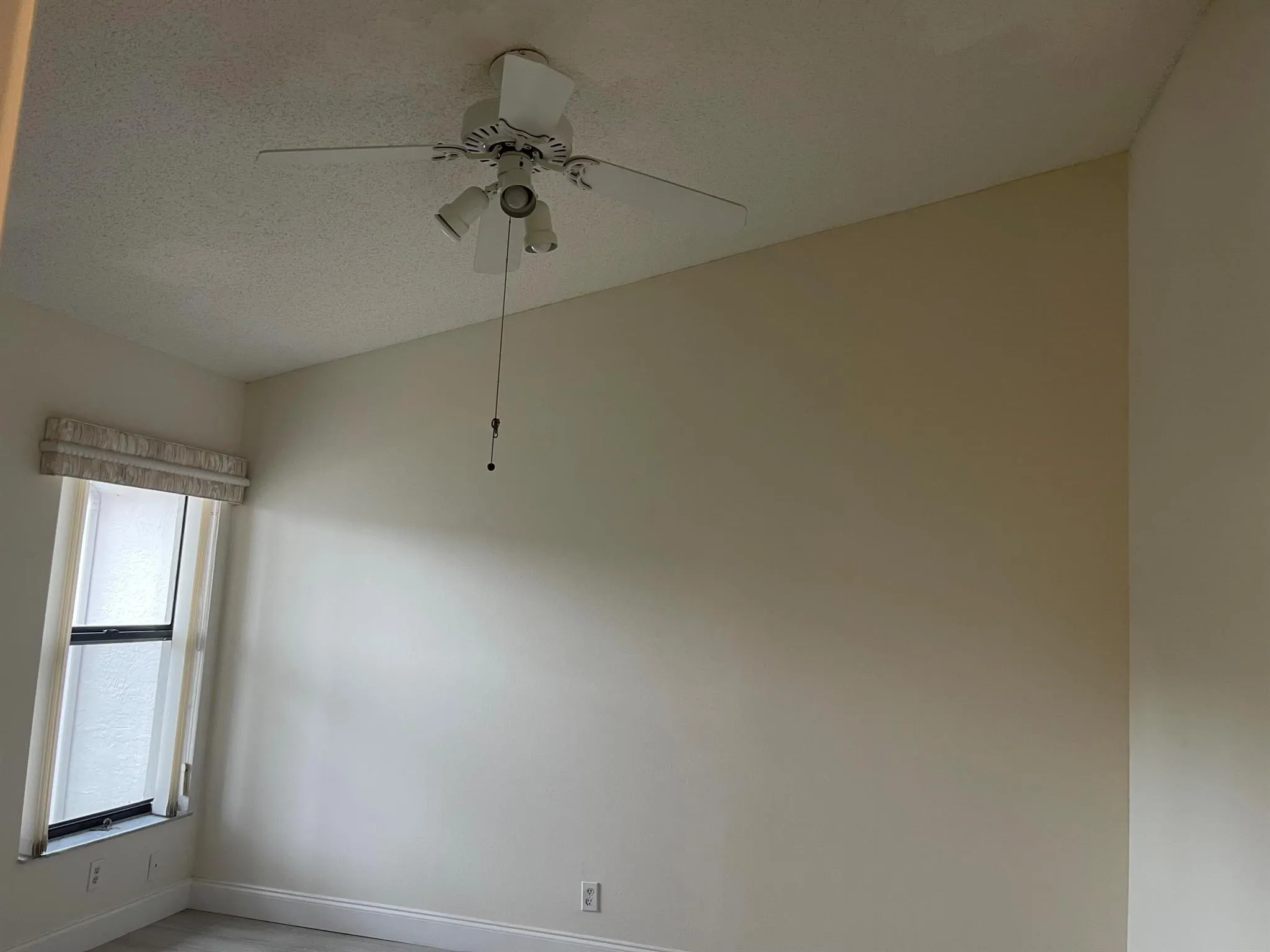 10910 Lakemore Lane, #201