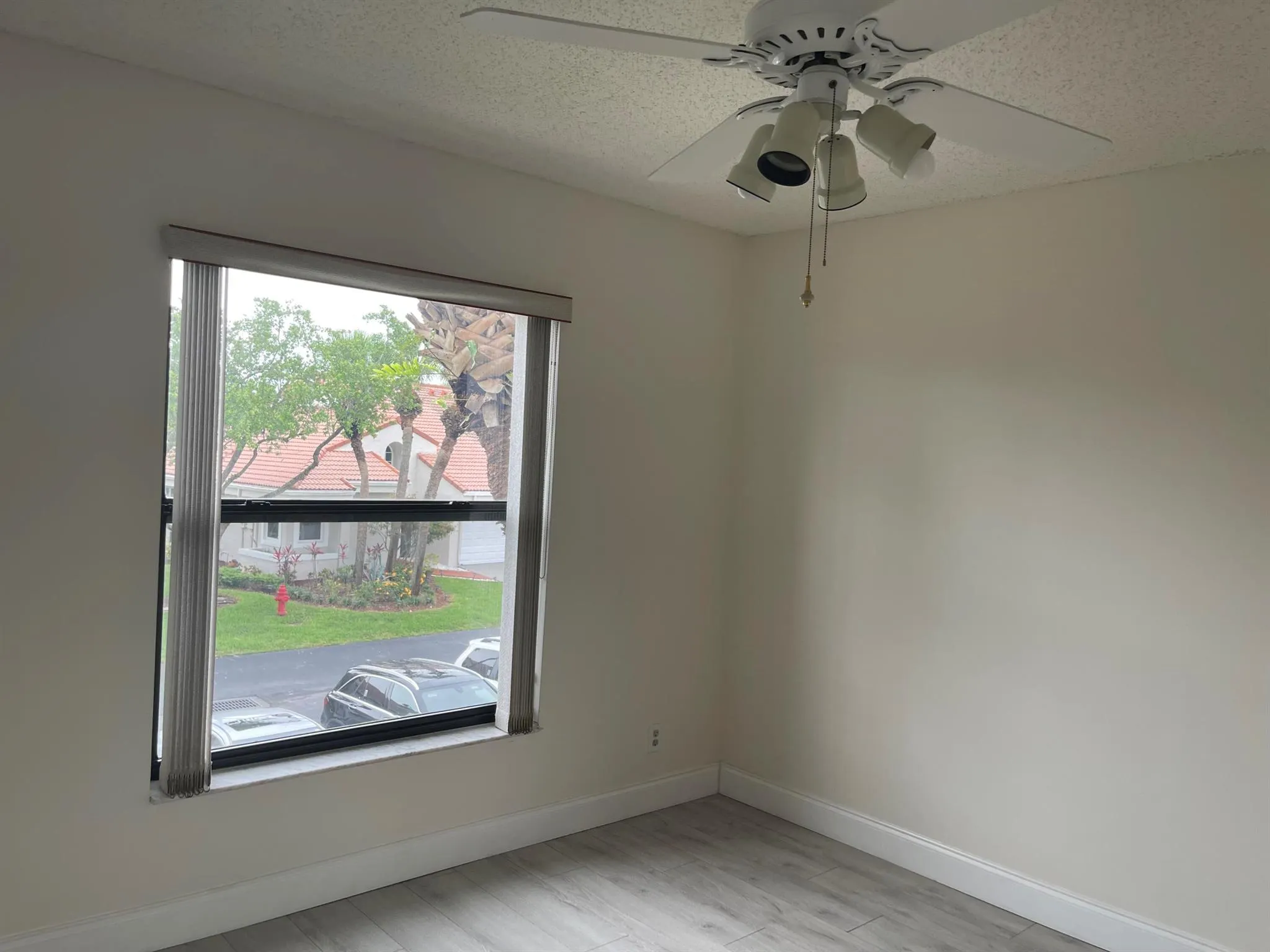 10910 Lakemore Lane, #201
