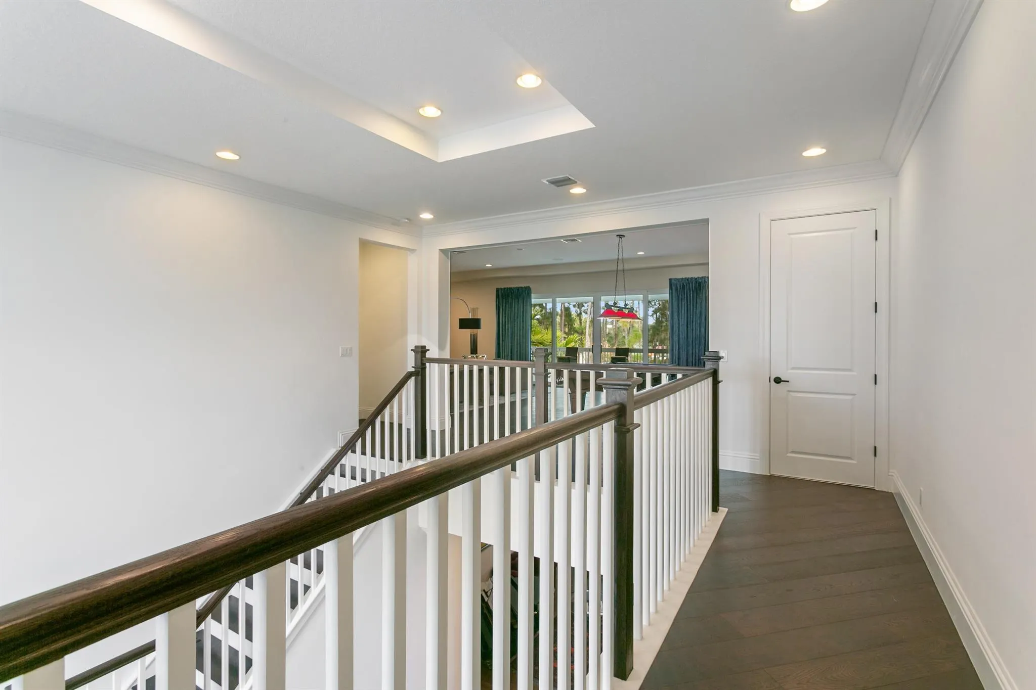 1098 Faulkner Ter Terrace