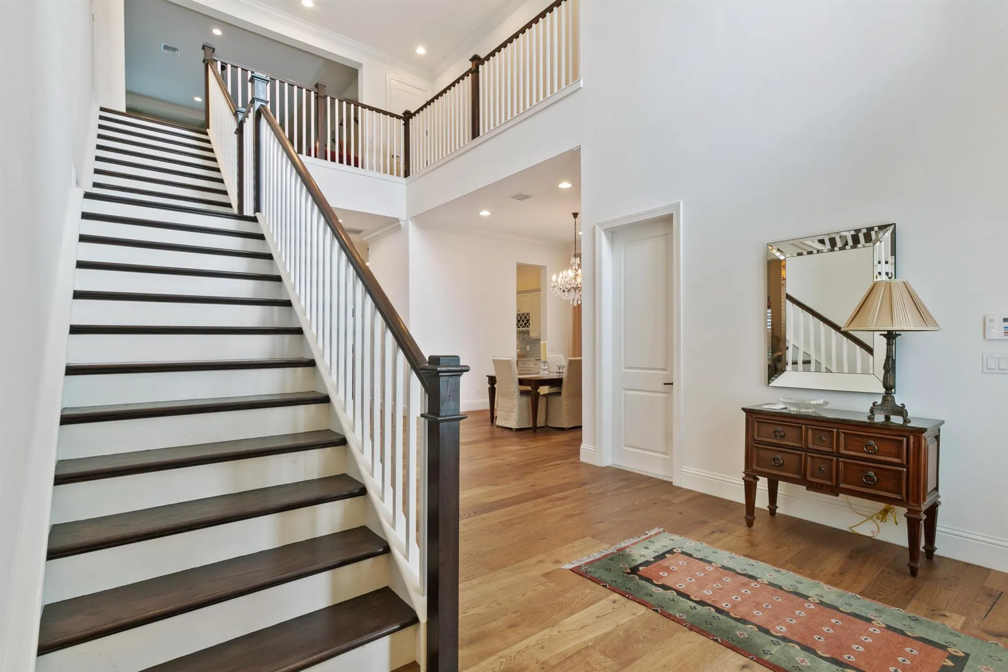 1098 Faulkner Ter Terrace