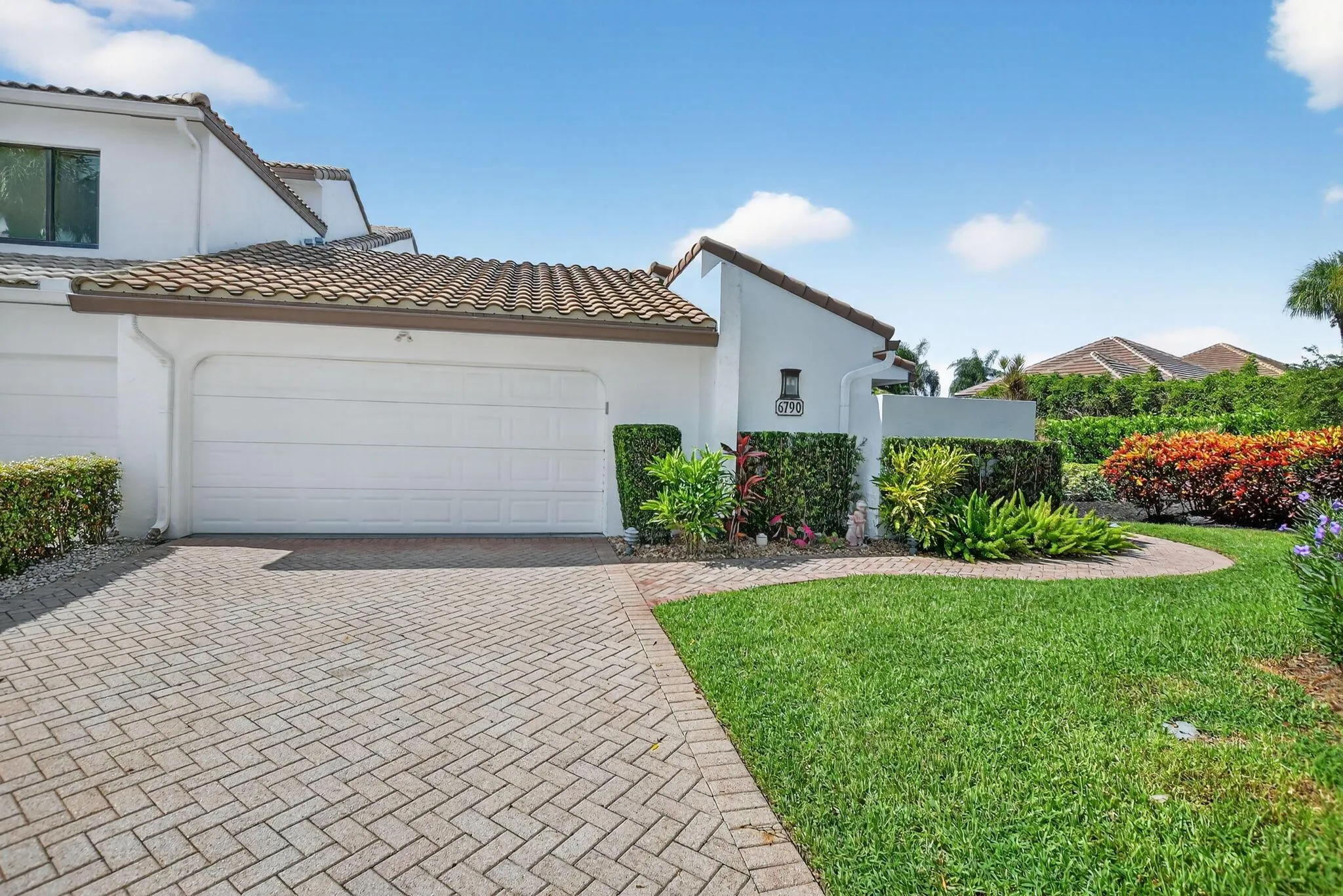 6790 Woodbridge Drive
