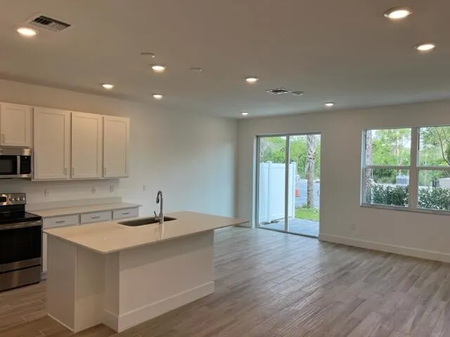 247 Preserve Trail N